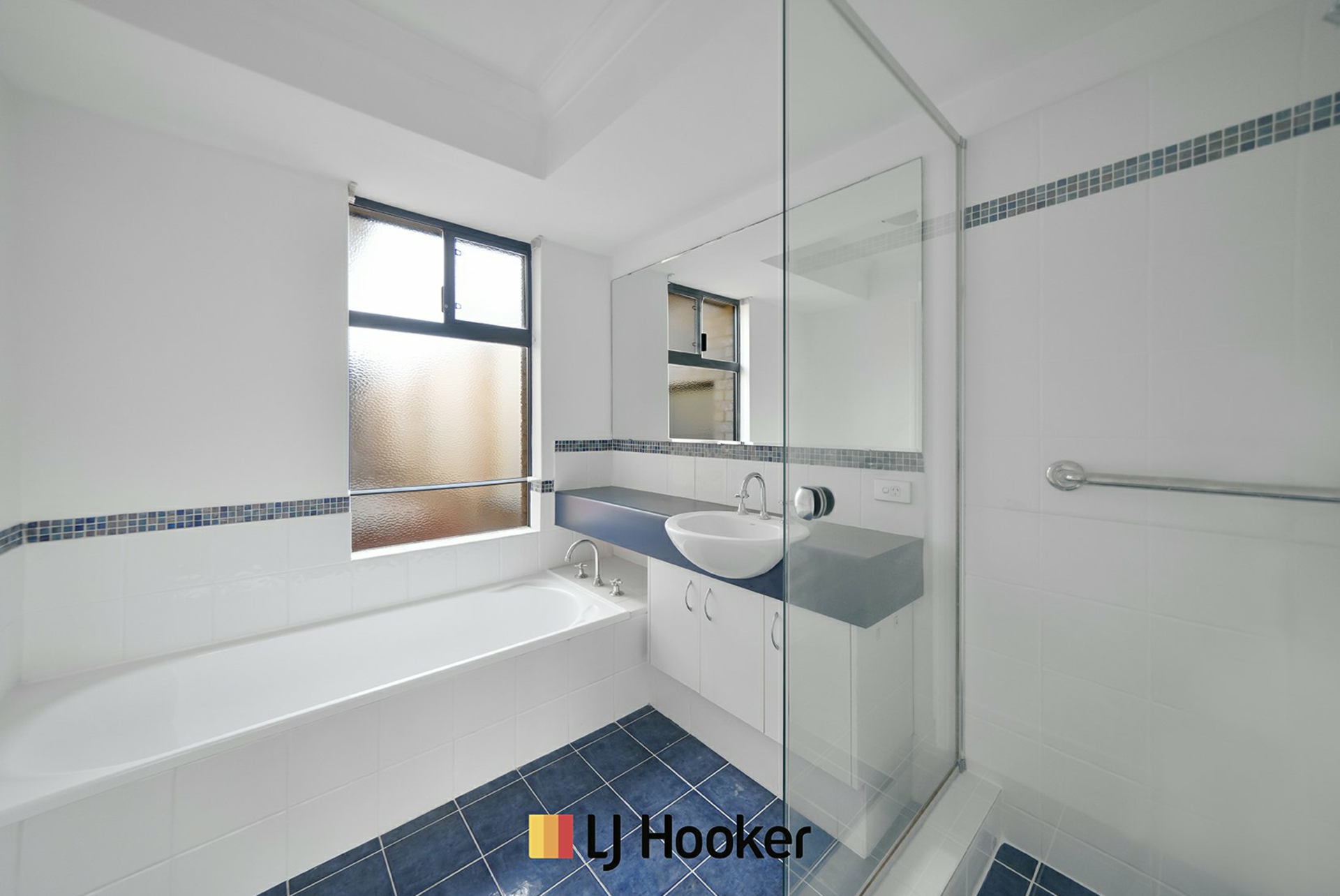 18 Admiralty Road — photo 14 of 18