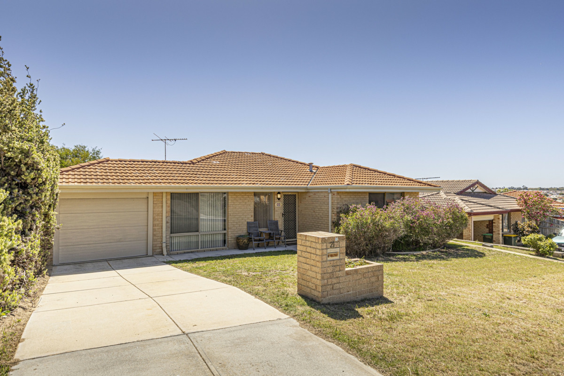 21 Renshaw Boulevard — photo 7 of 28