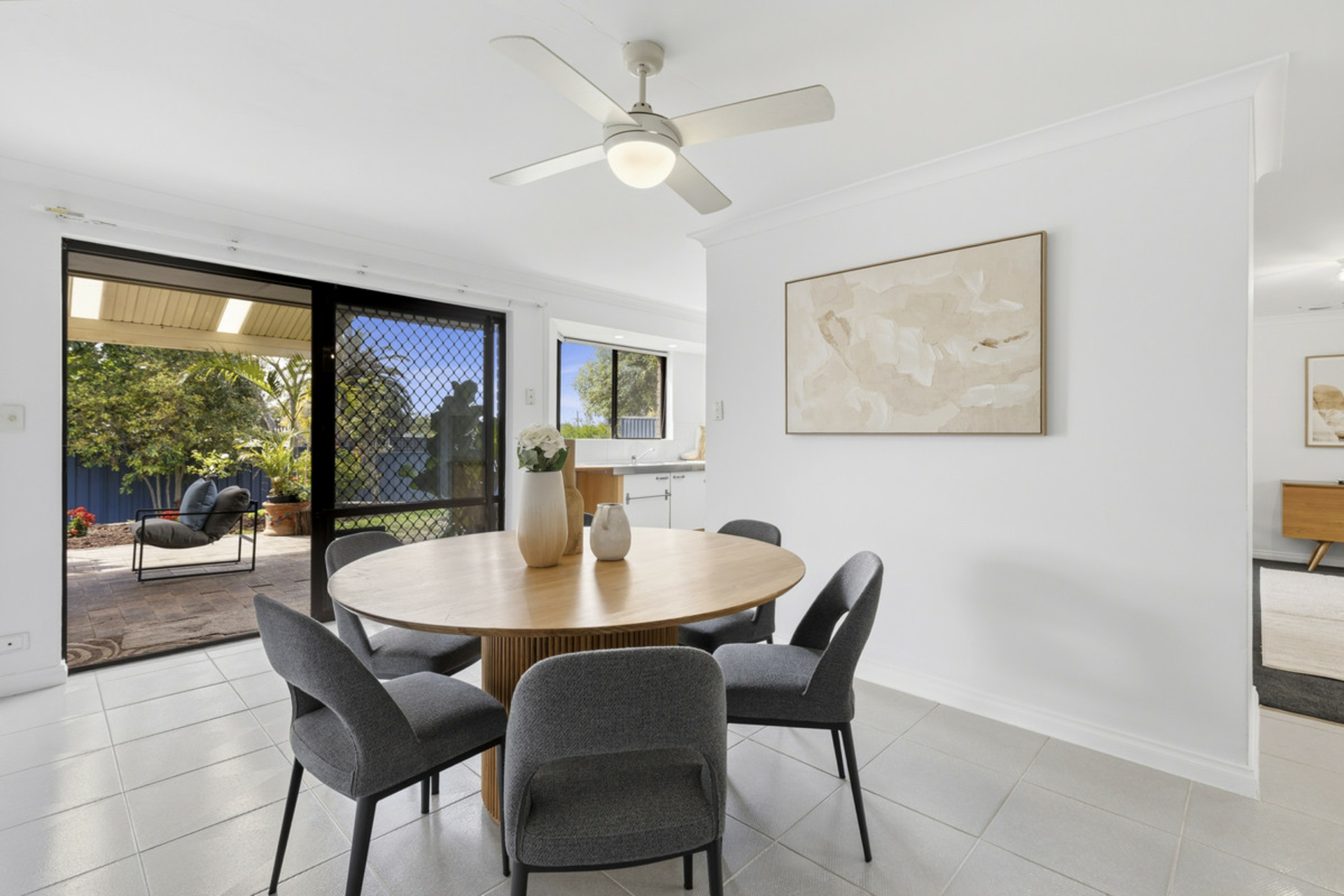 12 Wentworth Street — photo 11 of 30