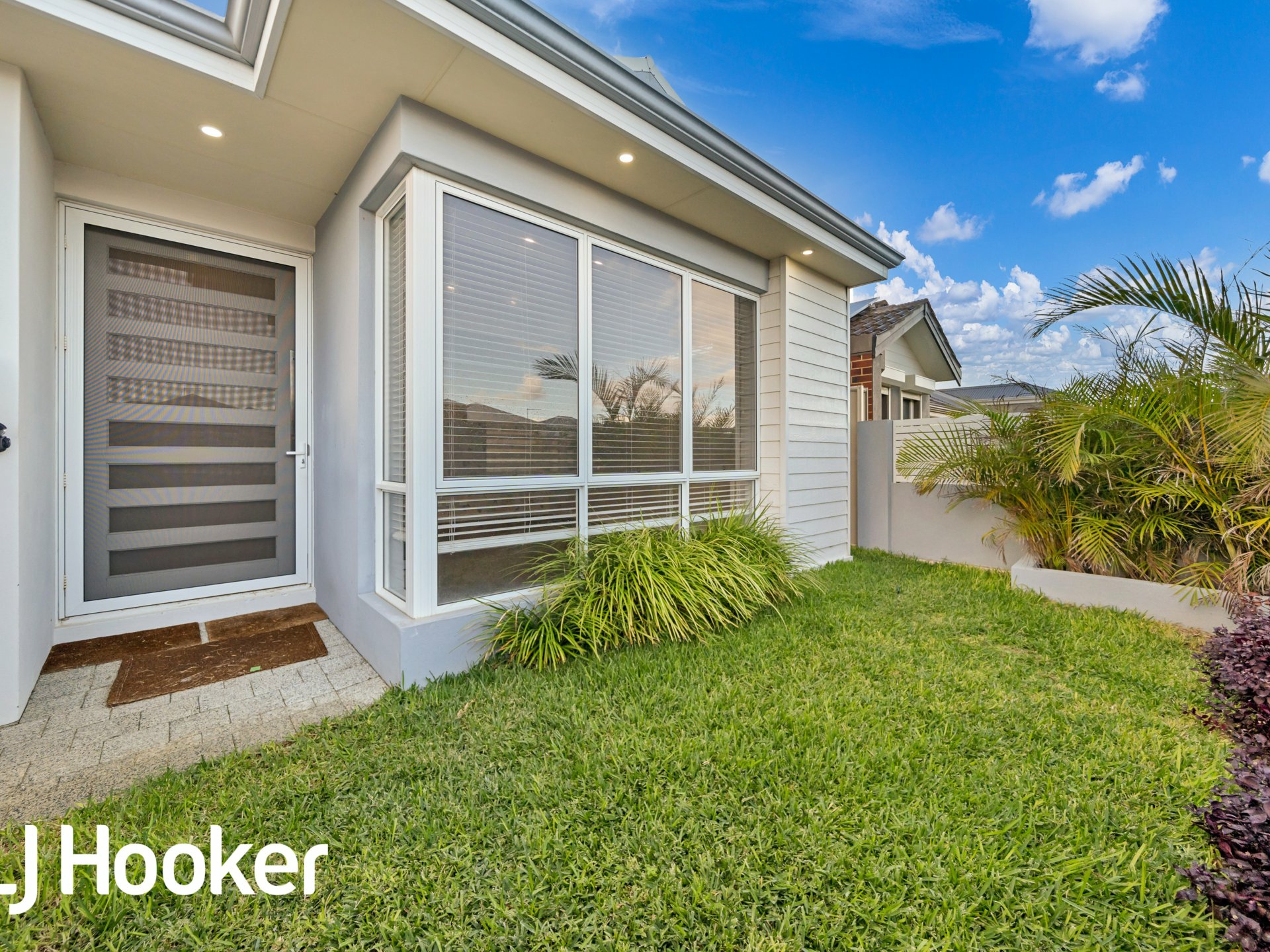10 Schauss Road — photo from LJ Hooker Joondalup