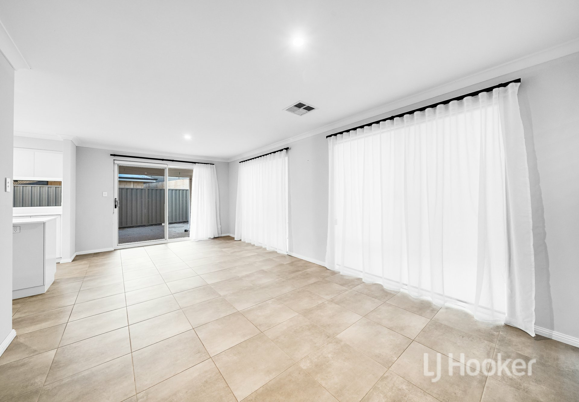5 Hartog Way — photo 6 of 21