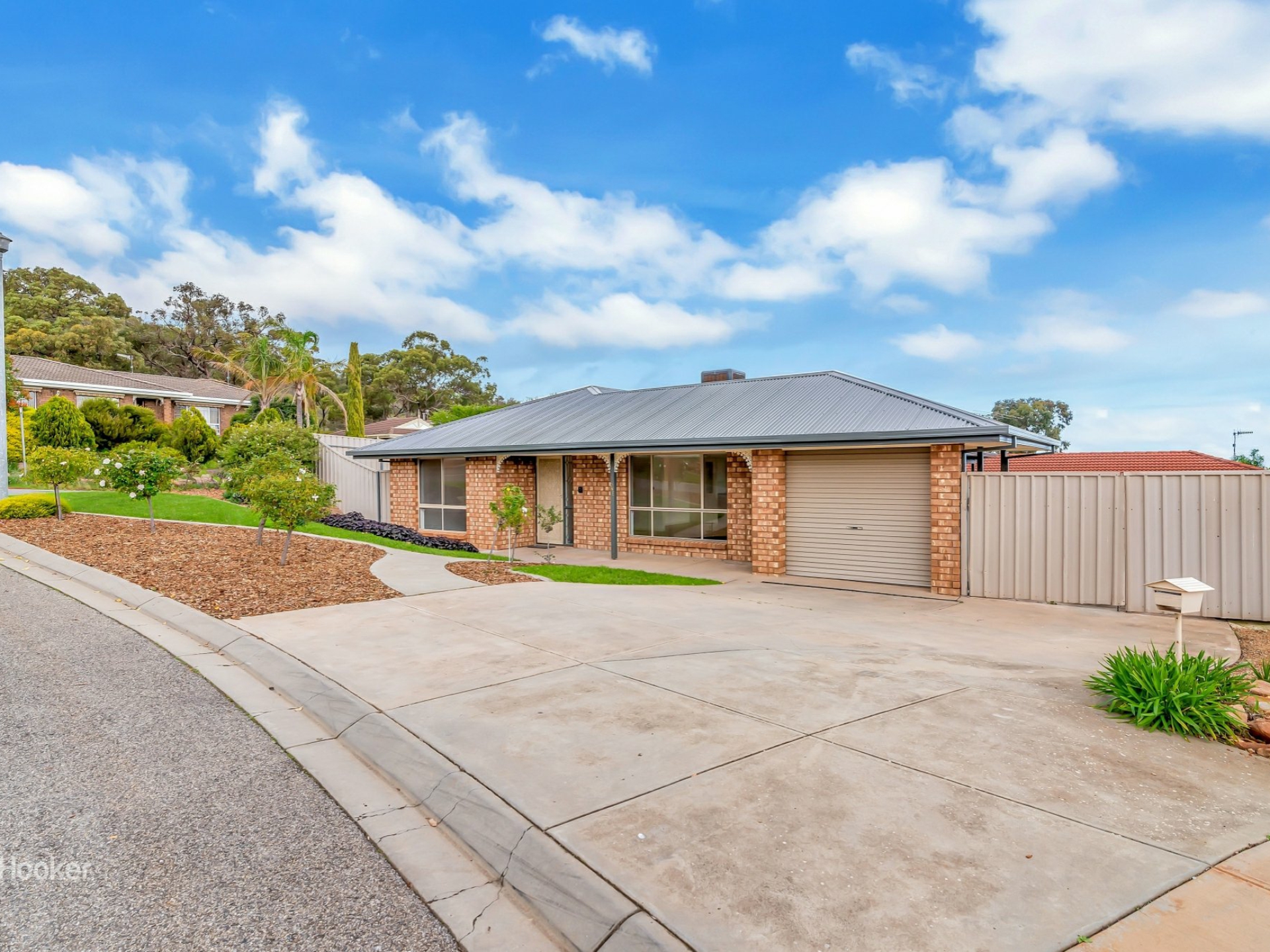 1 Tarana Ct Hillbank SA