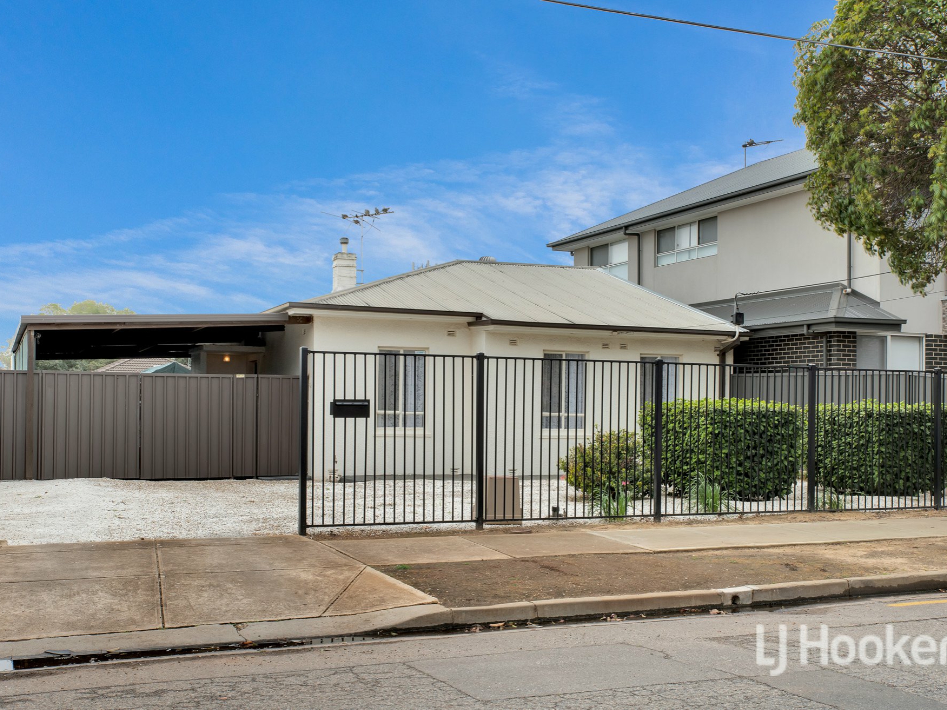 10 Preston St, Blair Athol