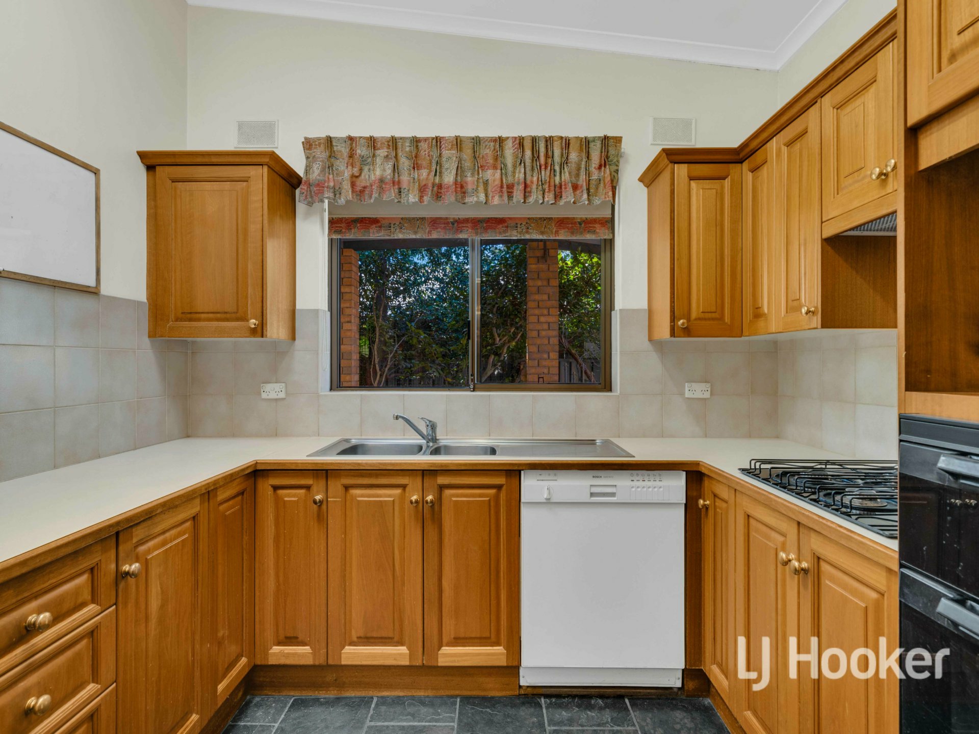 6 Stacey st, DUDLEY PARK
