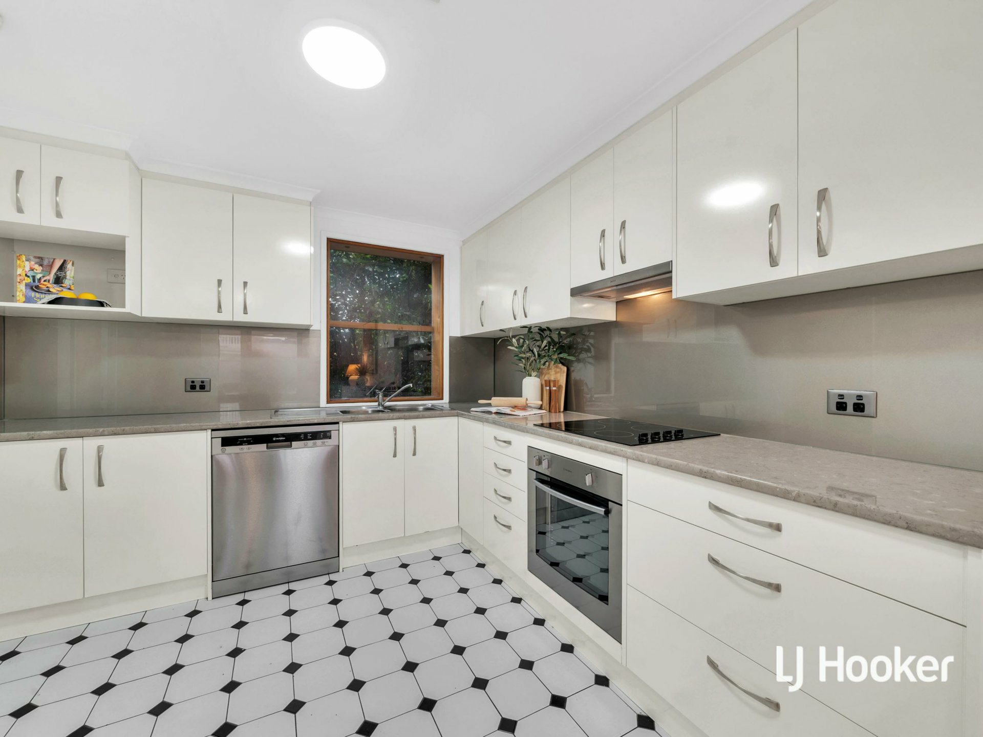 Unit 11/118-120 North East Road — photo 11 of 17