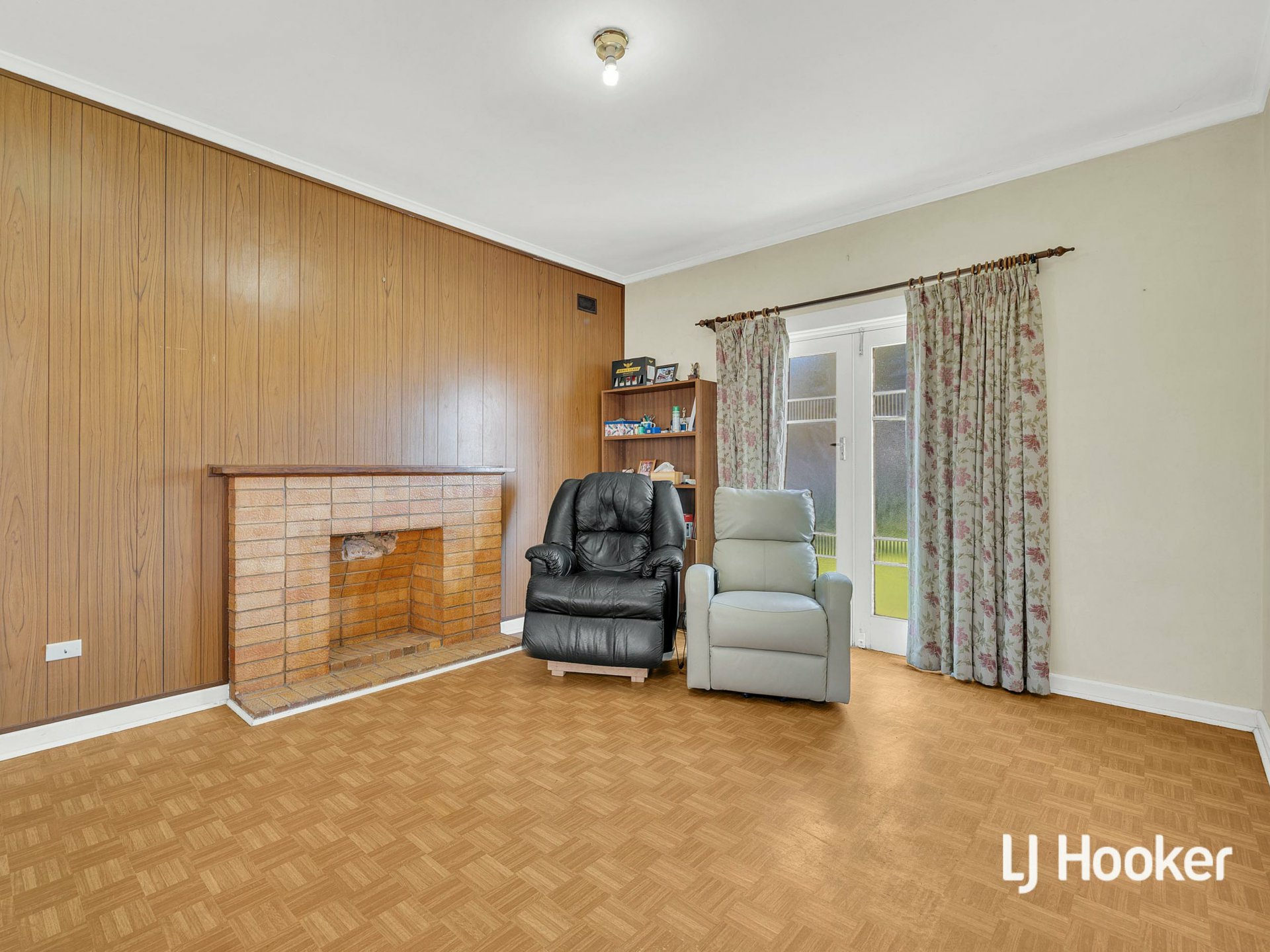 8 Sunnybrae Ave — photo 4 of 15