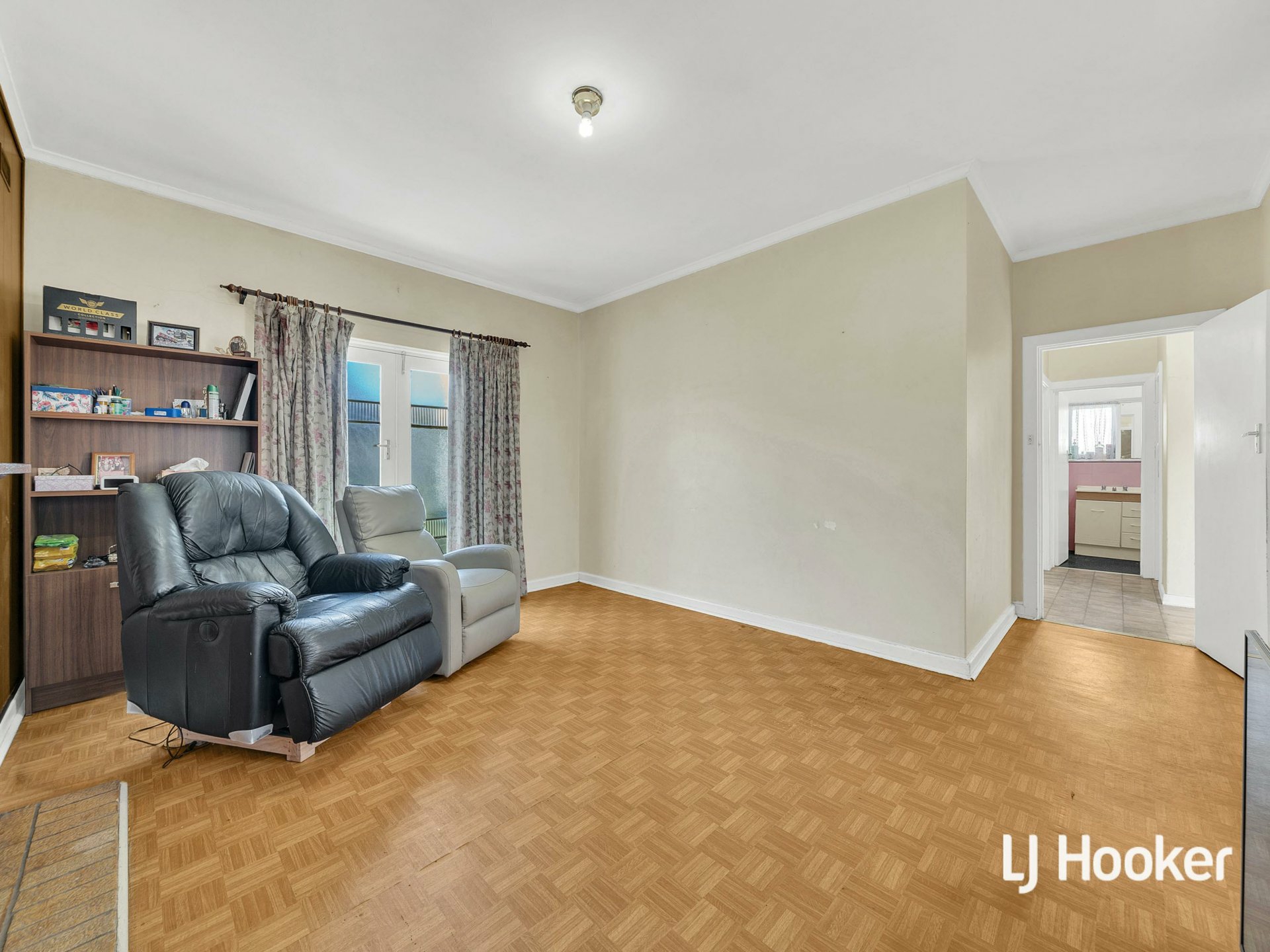 8 Sunnybrae Ave — photo 5 of 15