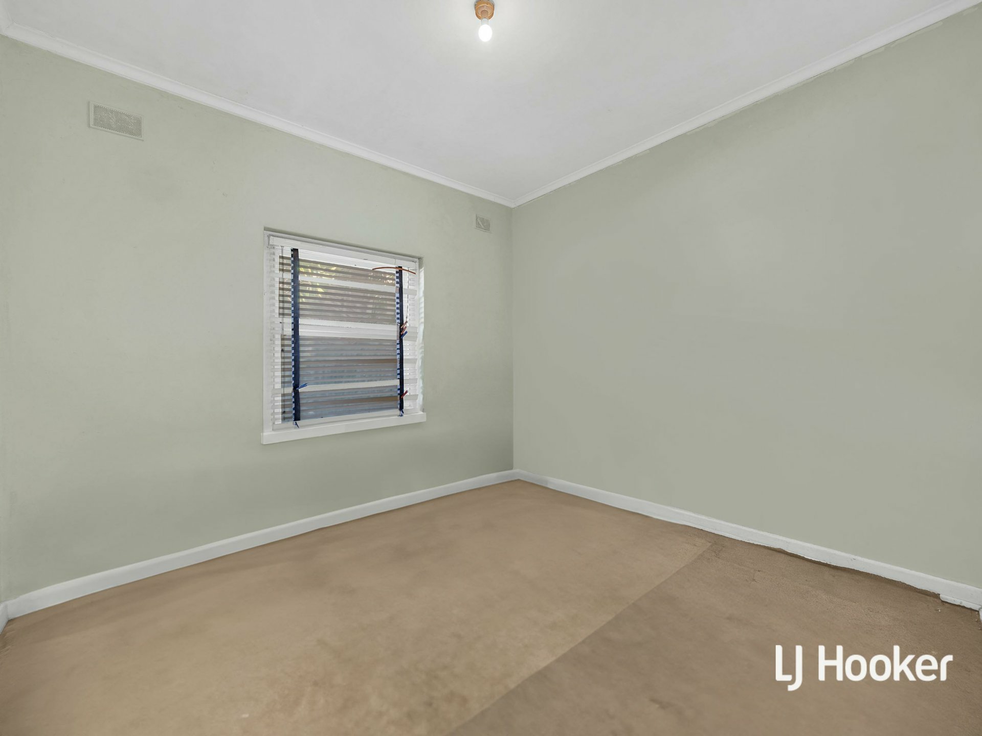 8 Sunnybrae Ave — photo 6 of 15