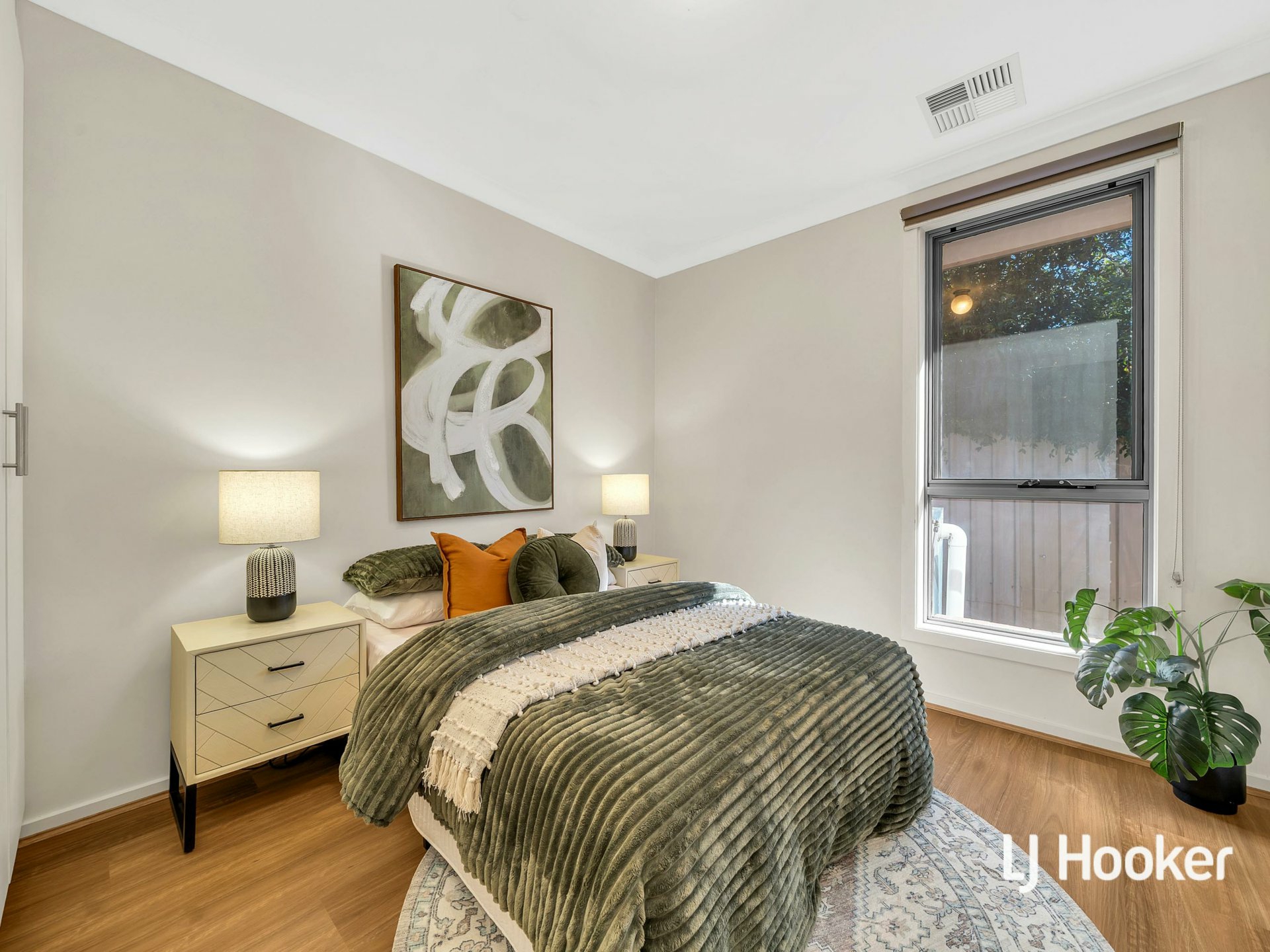 5D Radford Ave — photo 12 of 16