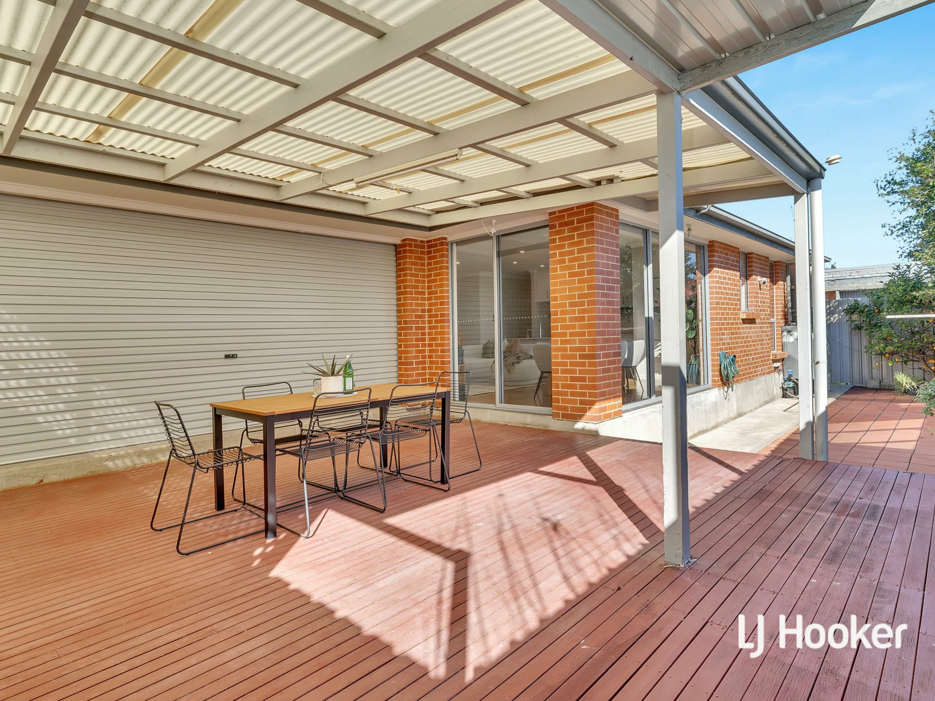 5D Radford Ave — photo 15 of 16