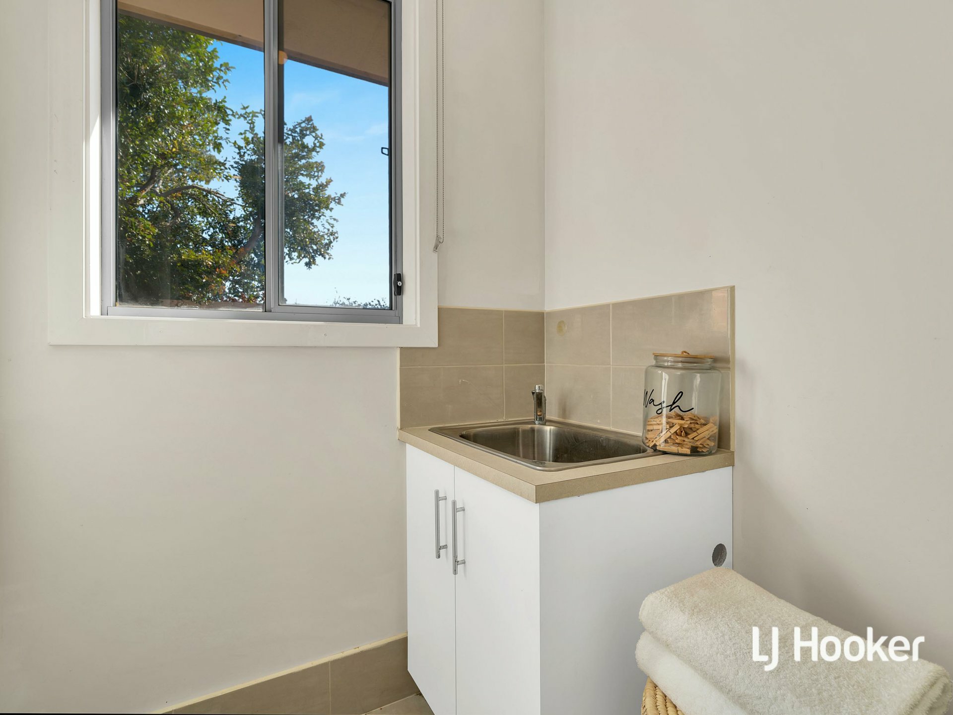 5D Radford Ave — photo 16 of 16