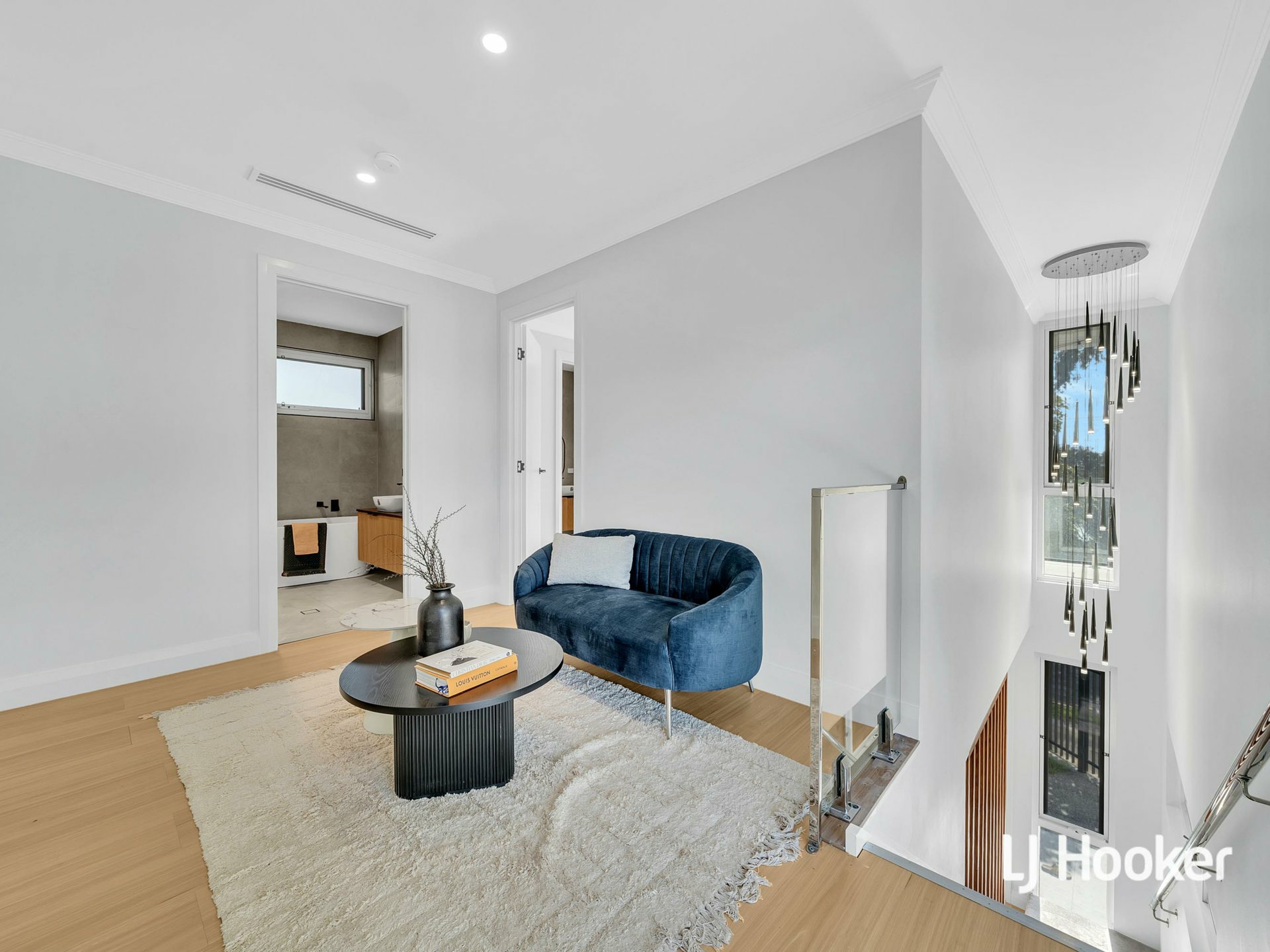 41 Hawkesbury Ave — photo 17 of 29