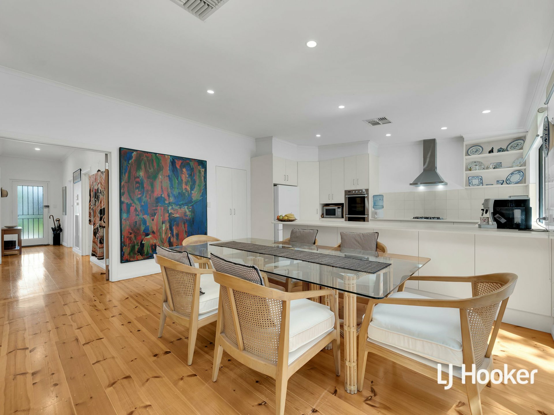 48 Boyle St — photo 8 of 21
