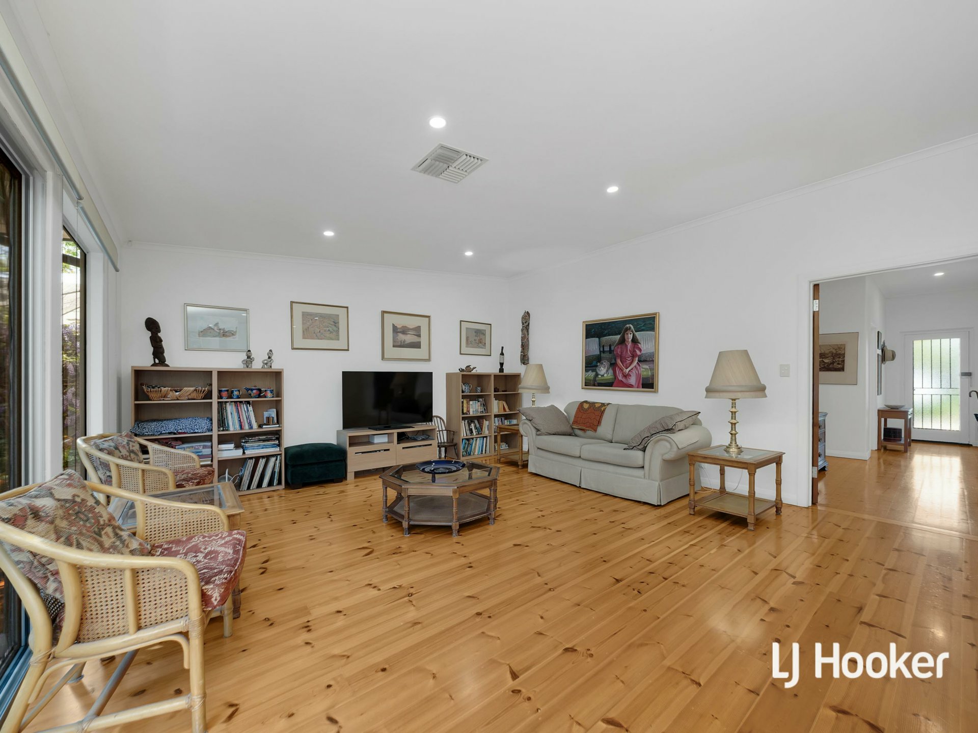 48 Boyle St — photo 13 of 21