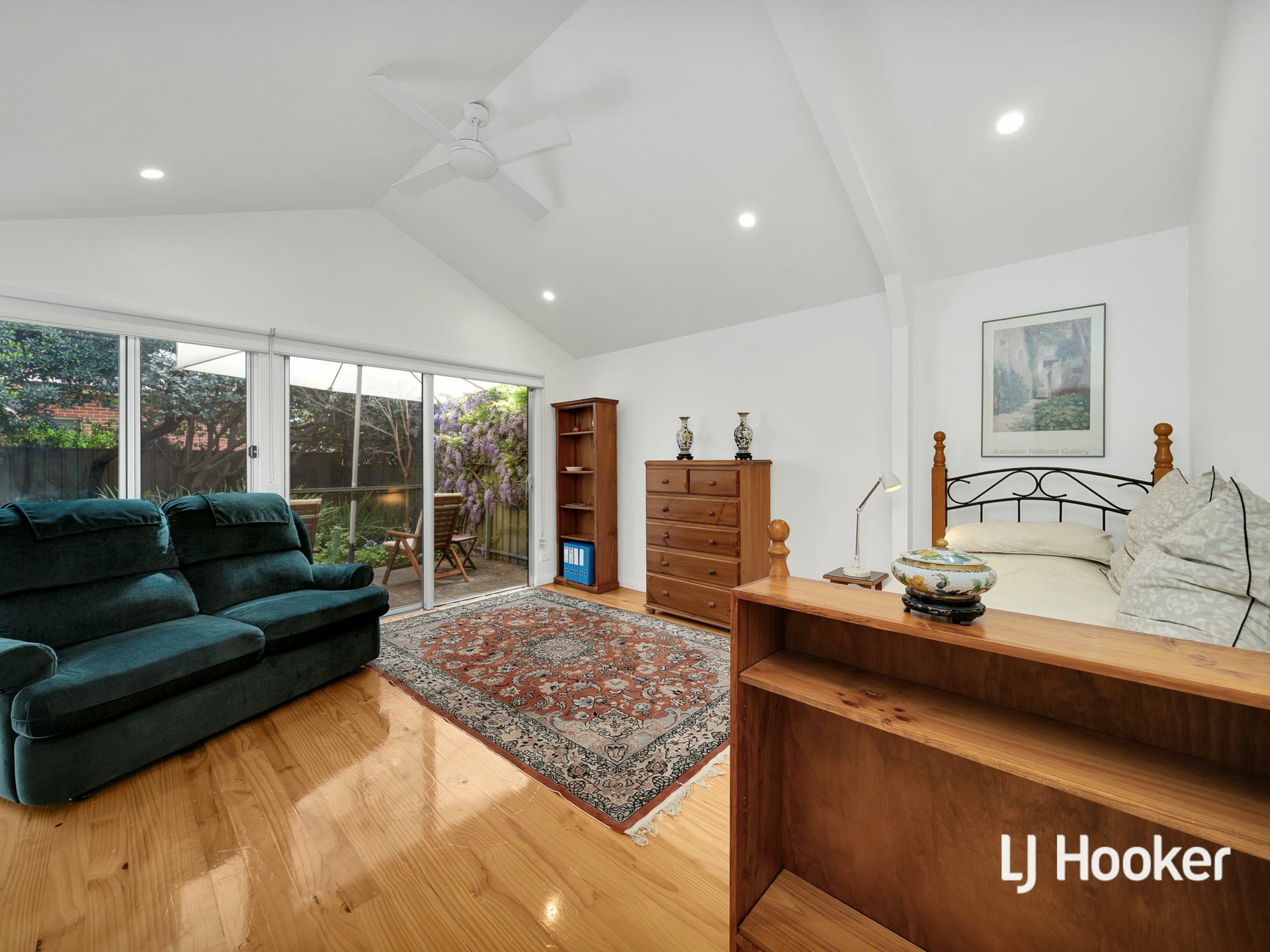 48 Boyle St — photo 17 of 21