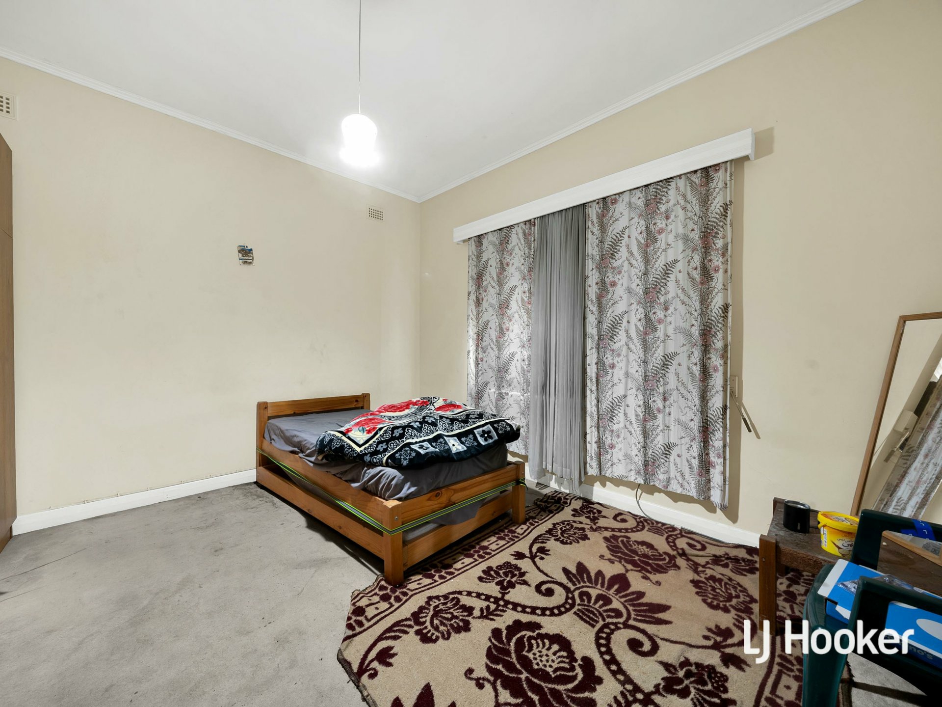28 Miller St — photo 5 of 13