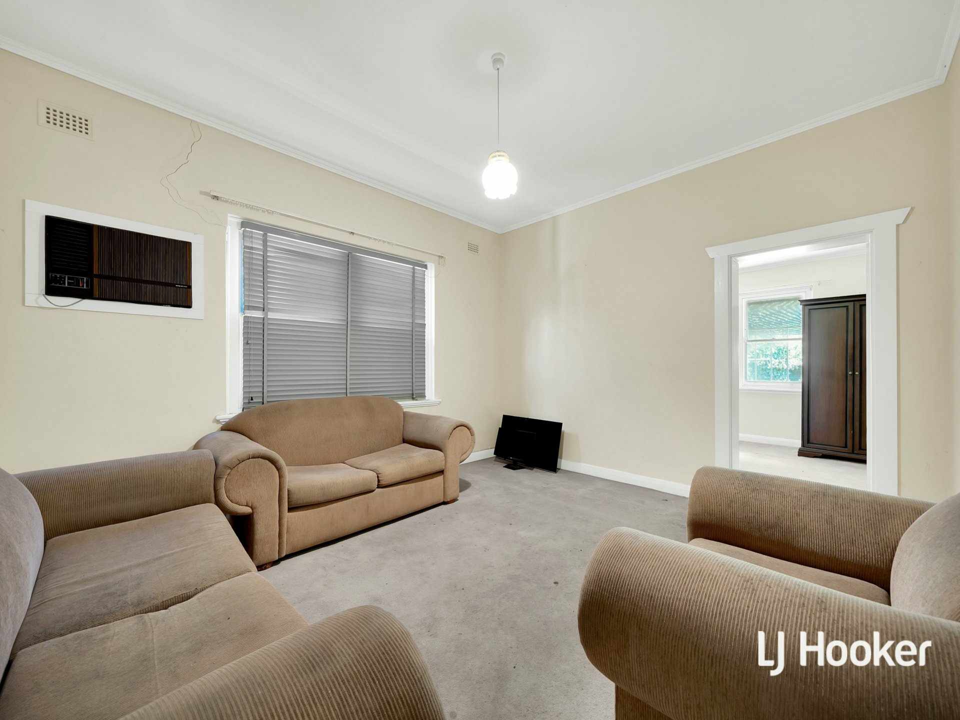 28 Miller St — photo 7 of 13