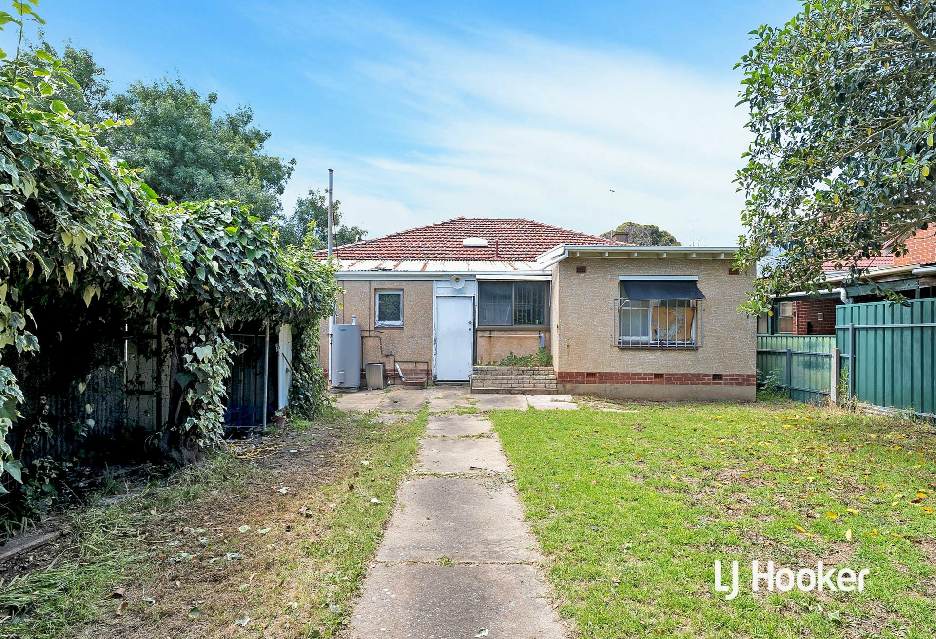 28 Miller St — photo 11 of 13