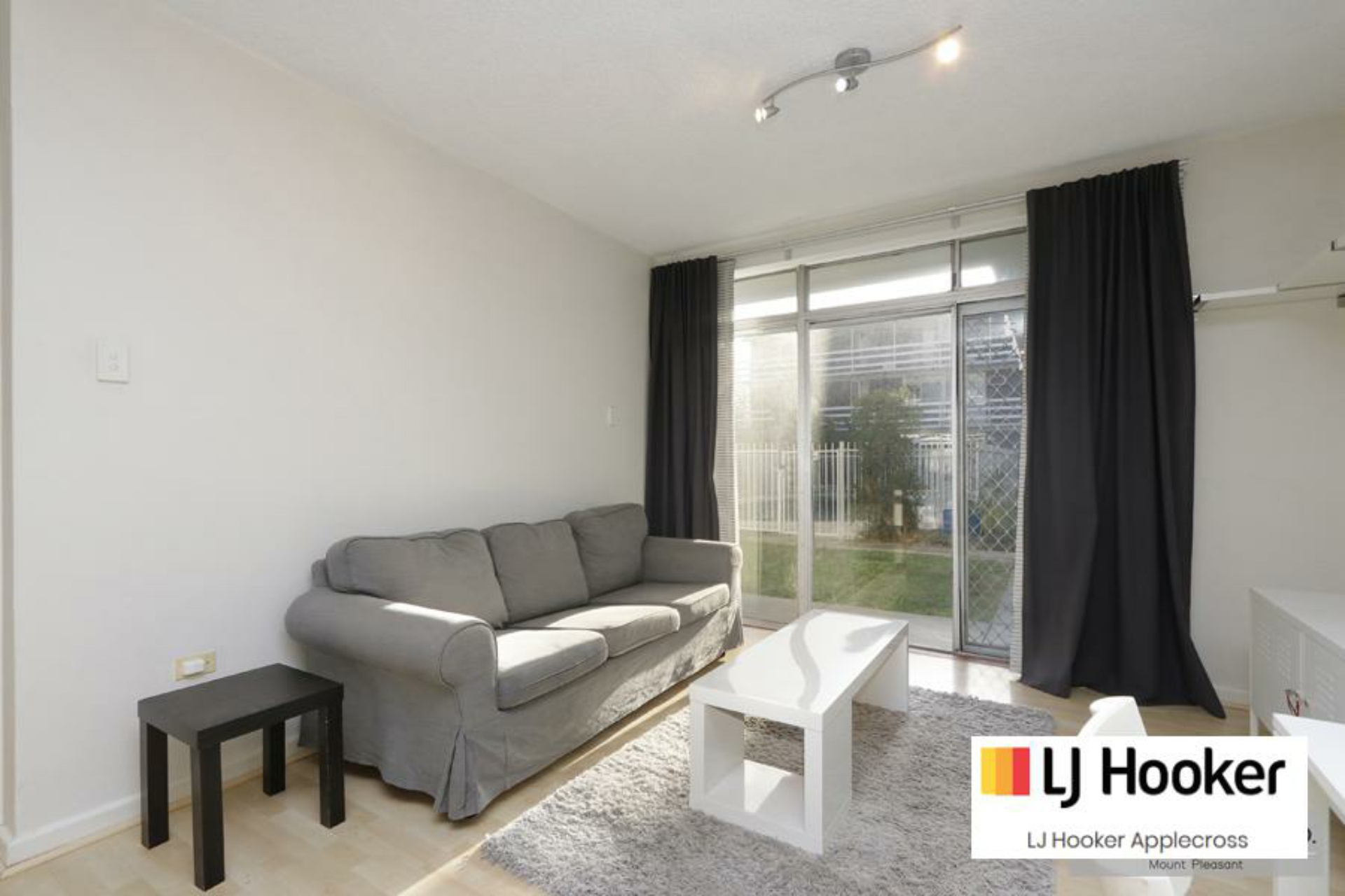 6/298-300 Stirling Street, PERTH