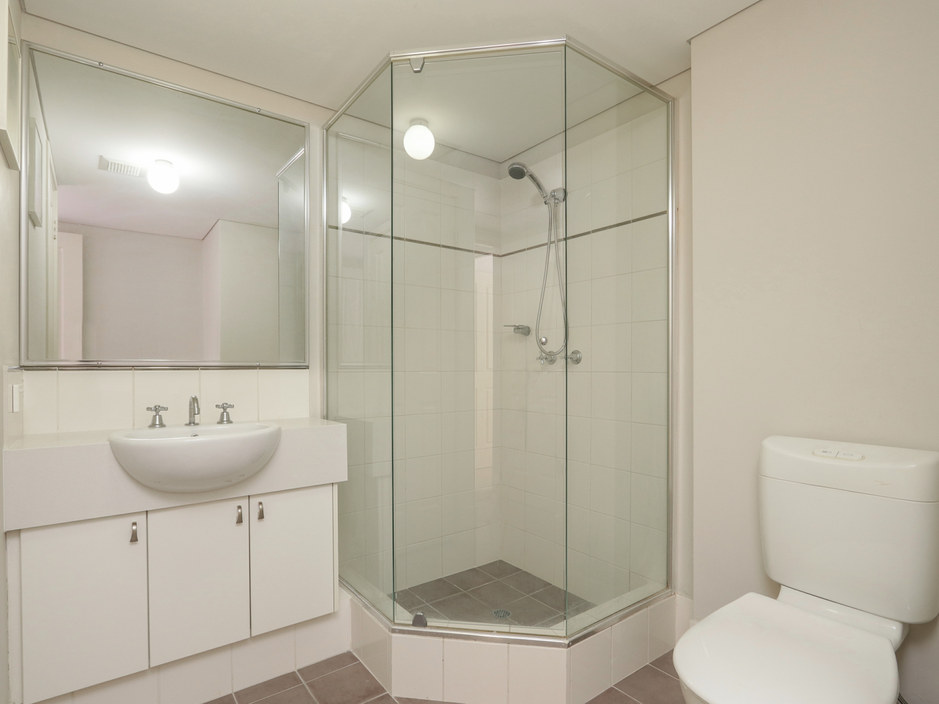 20/10 Pendal Lane, PERTH