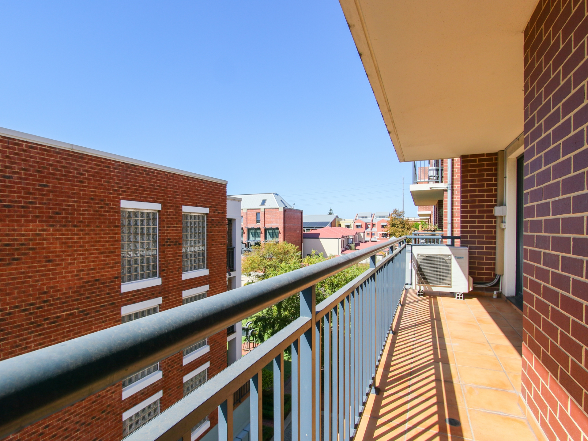 20/10 Pendal Lane, PERTH