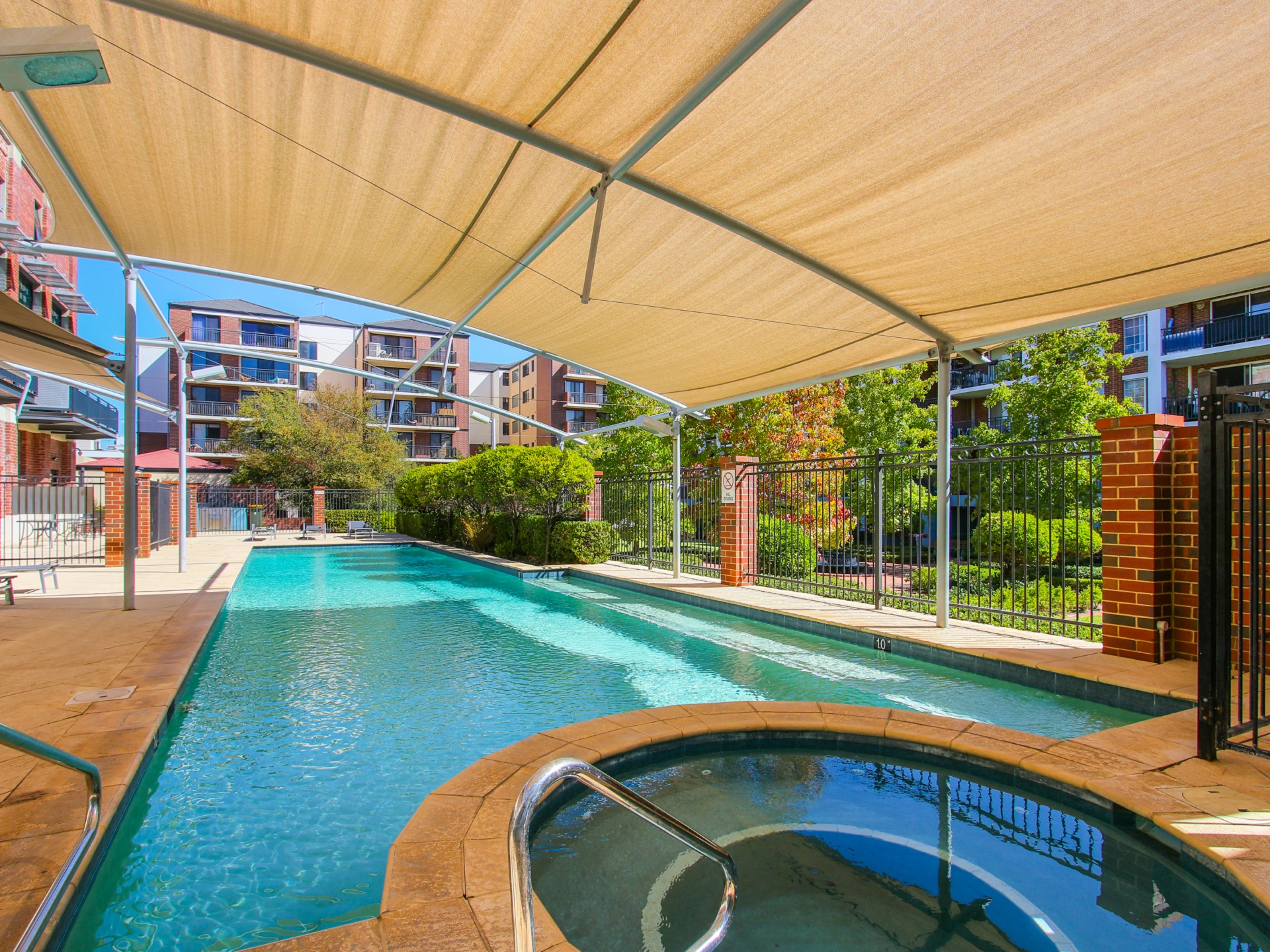 20/10 Pendal Lane, PERTH