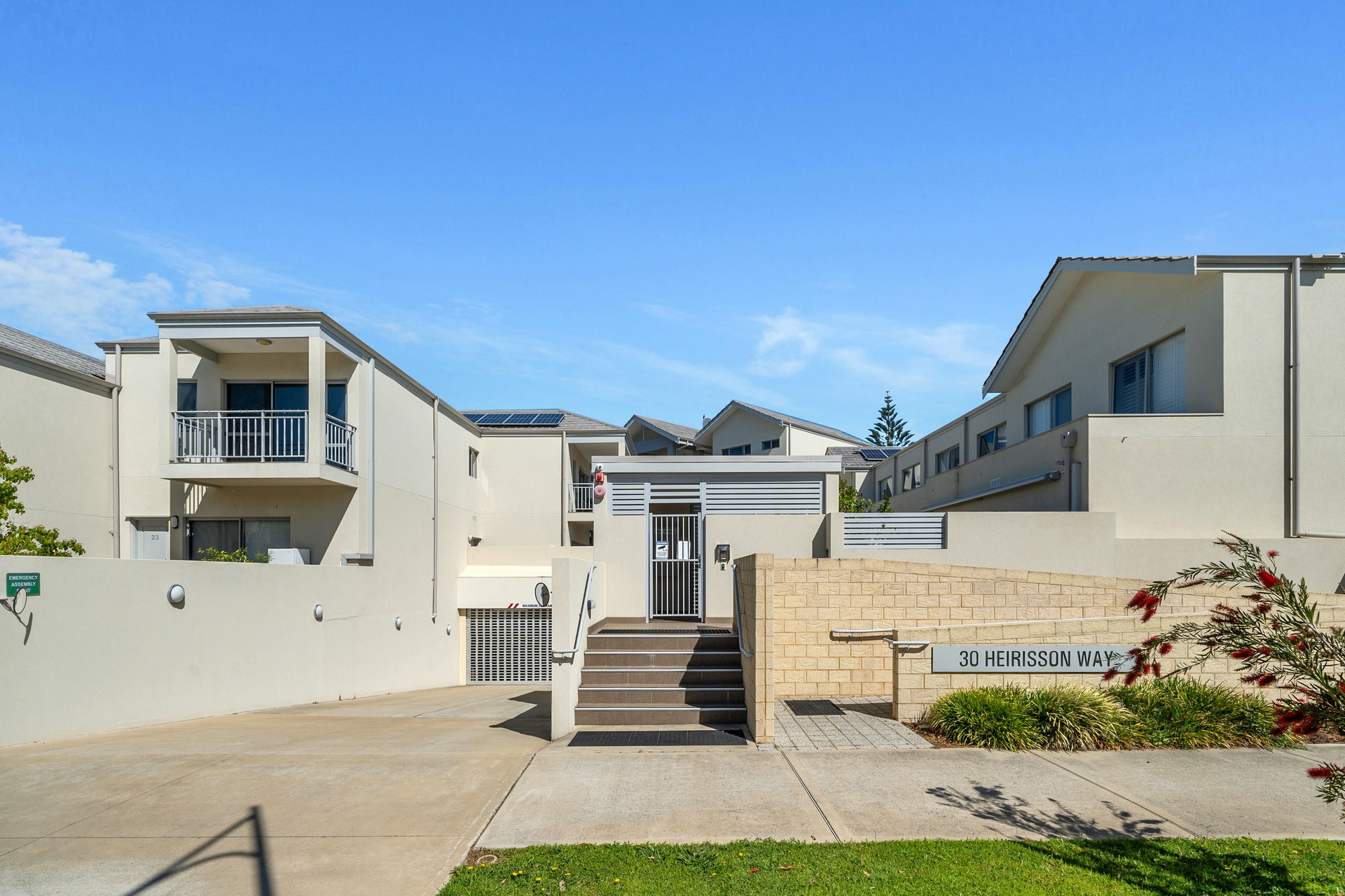13/30 Heirisson Way, North Coogee