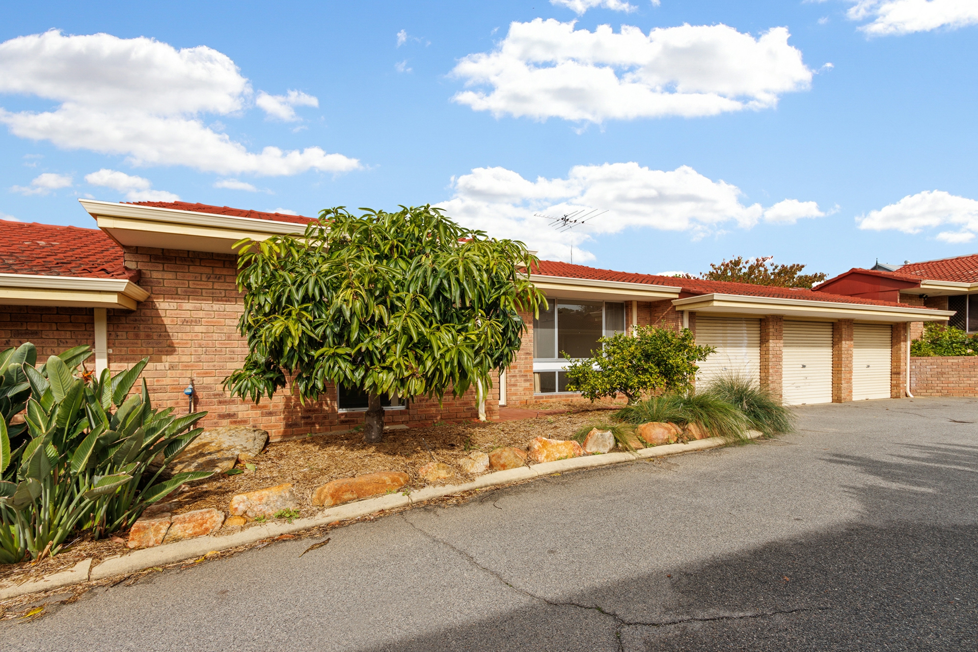 6/25 Point Walter Road, BICTON