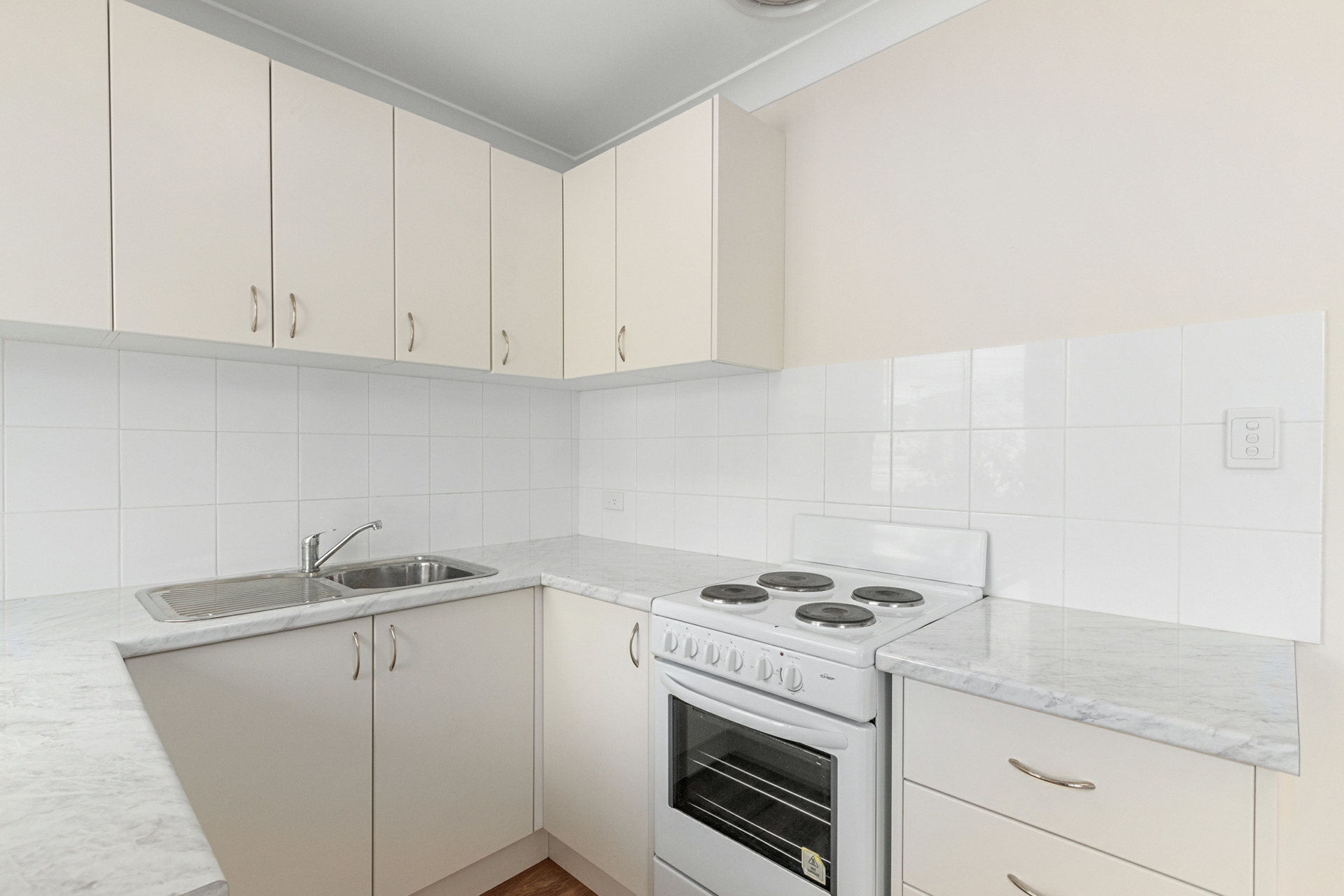 6/25 Point Walter Road, BICTON