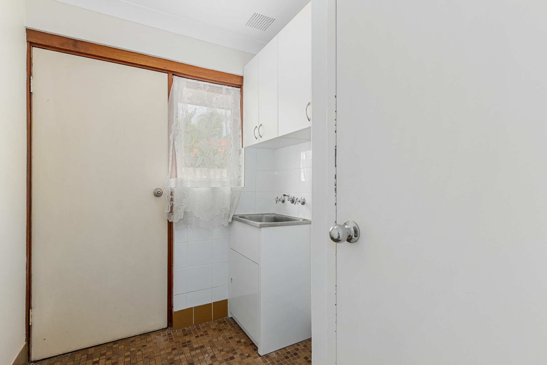 6/25 Point Walter Road, BICTON