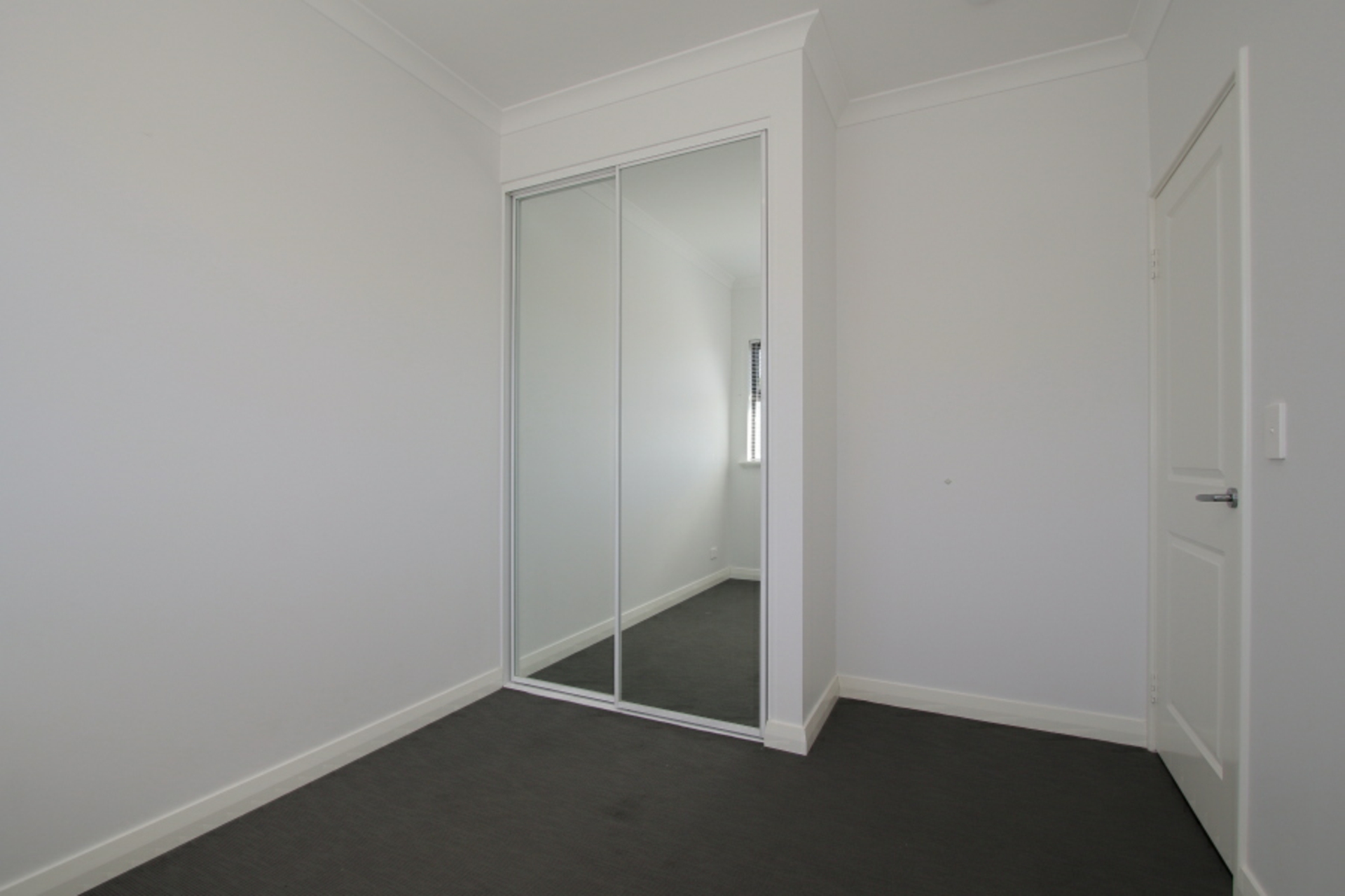 7/185 Hardey Road — photo 5 of 14