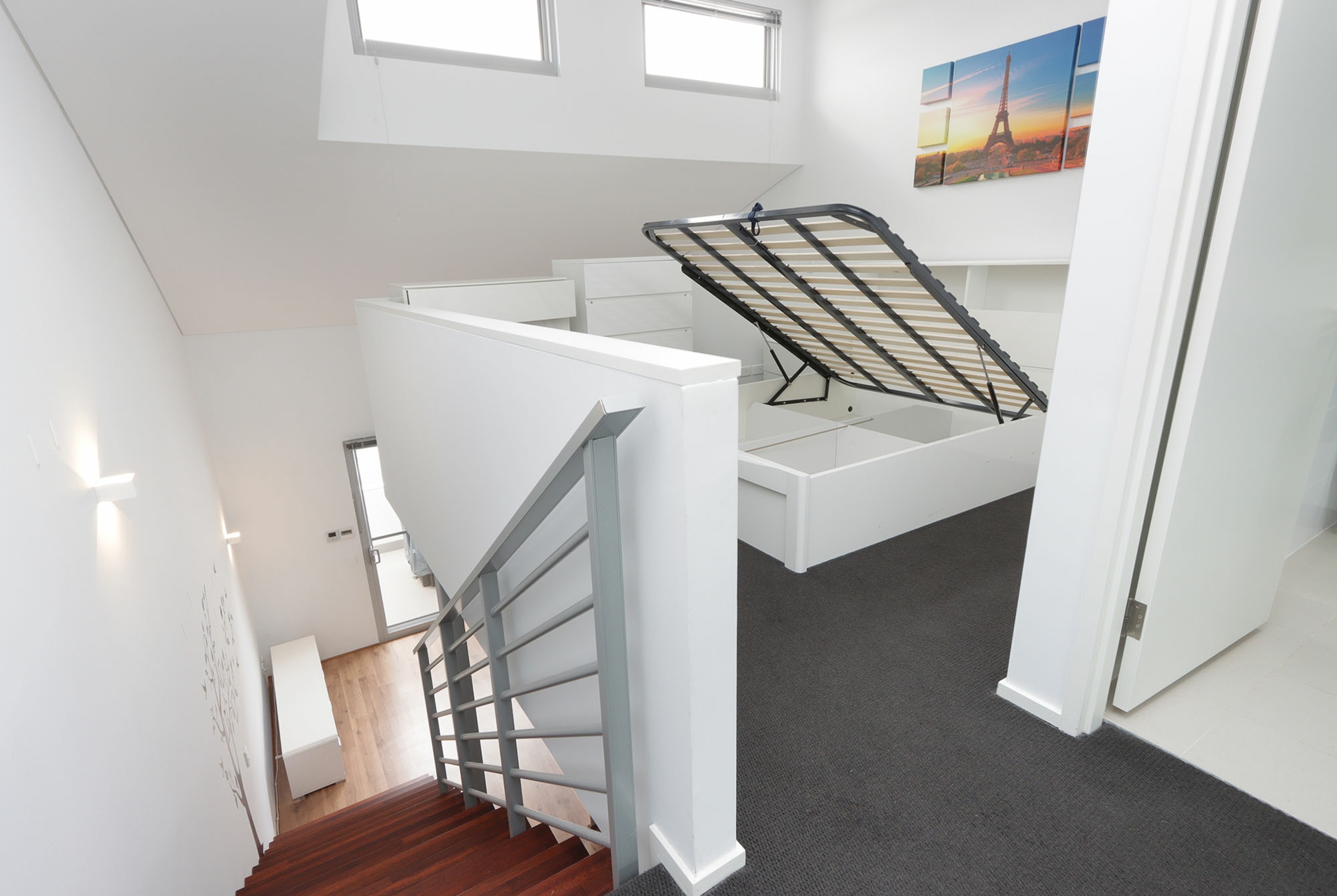 16/2 Downey Drive, COMO