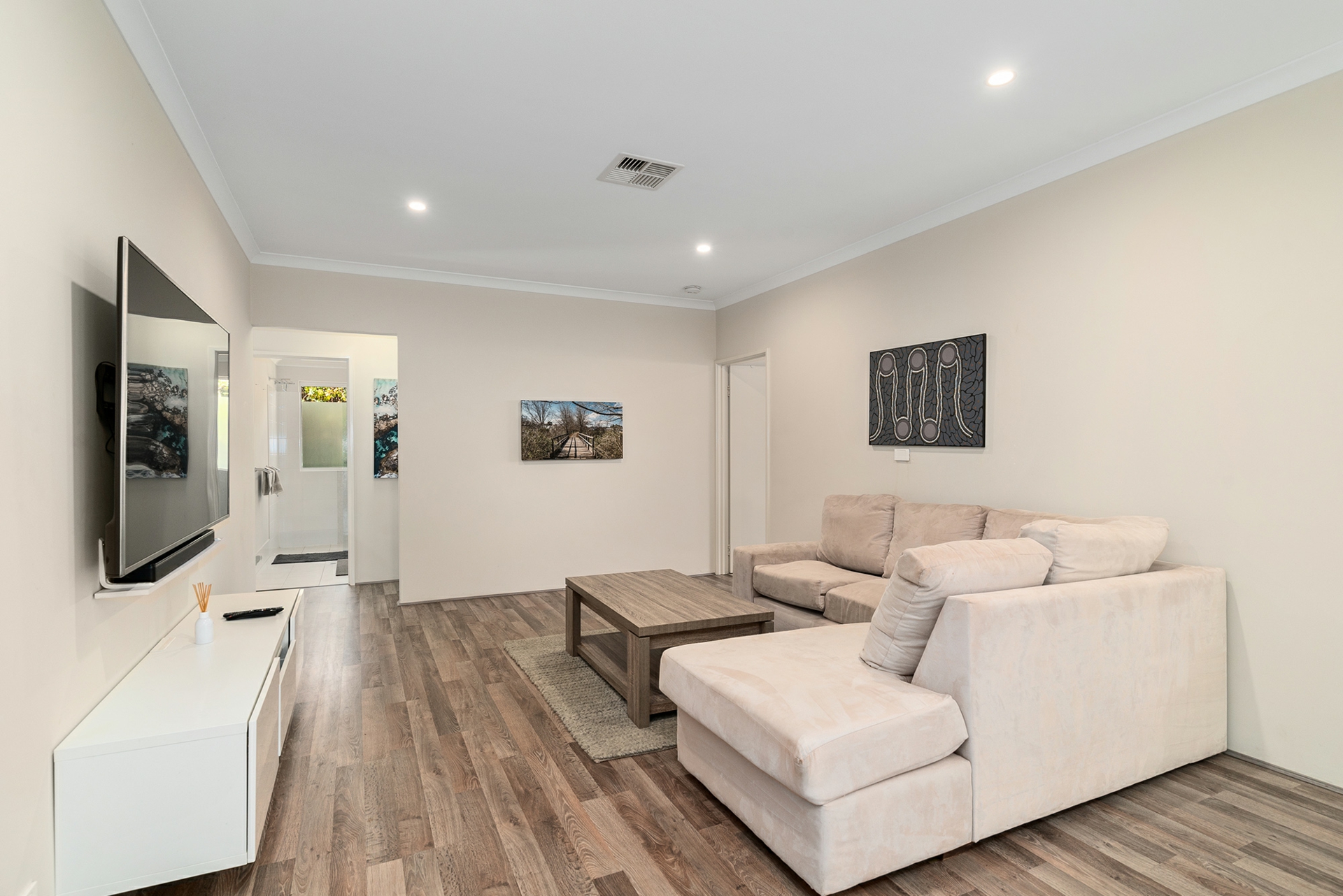 343A South Street, HILTON