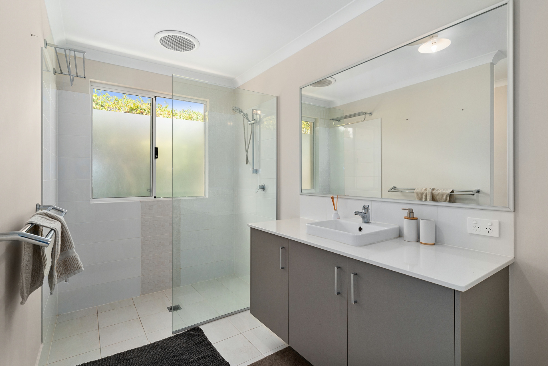 343A South Street, HILTON
