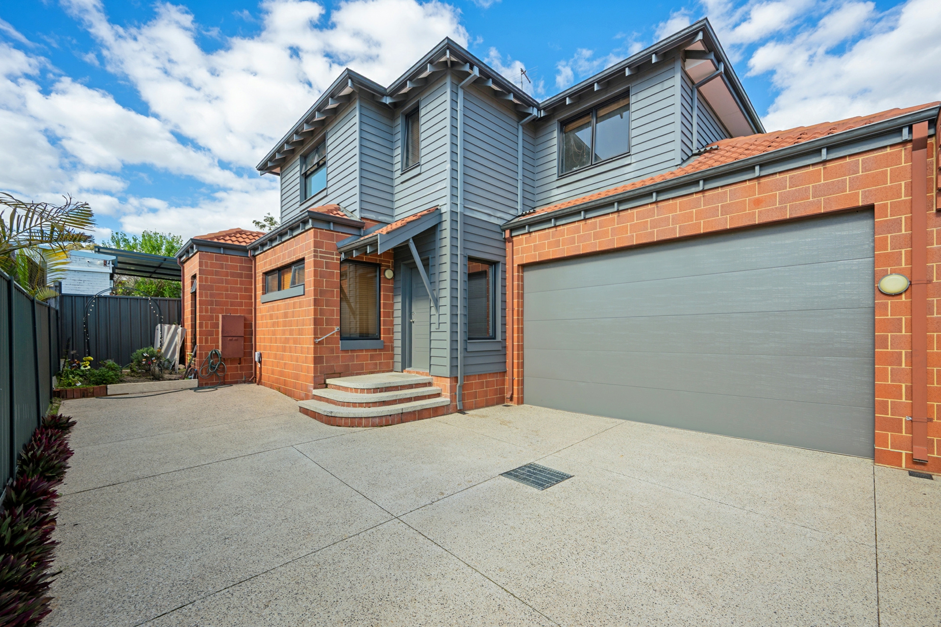 50A Kent Street — photo from LJ Hooker Applecross