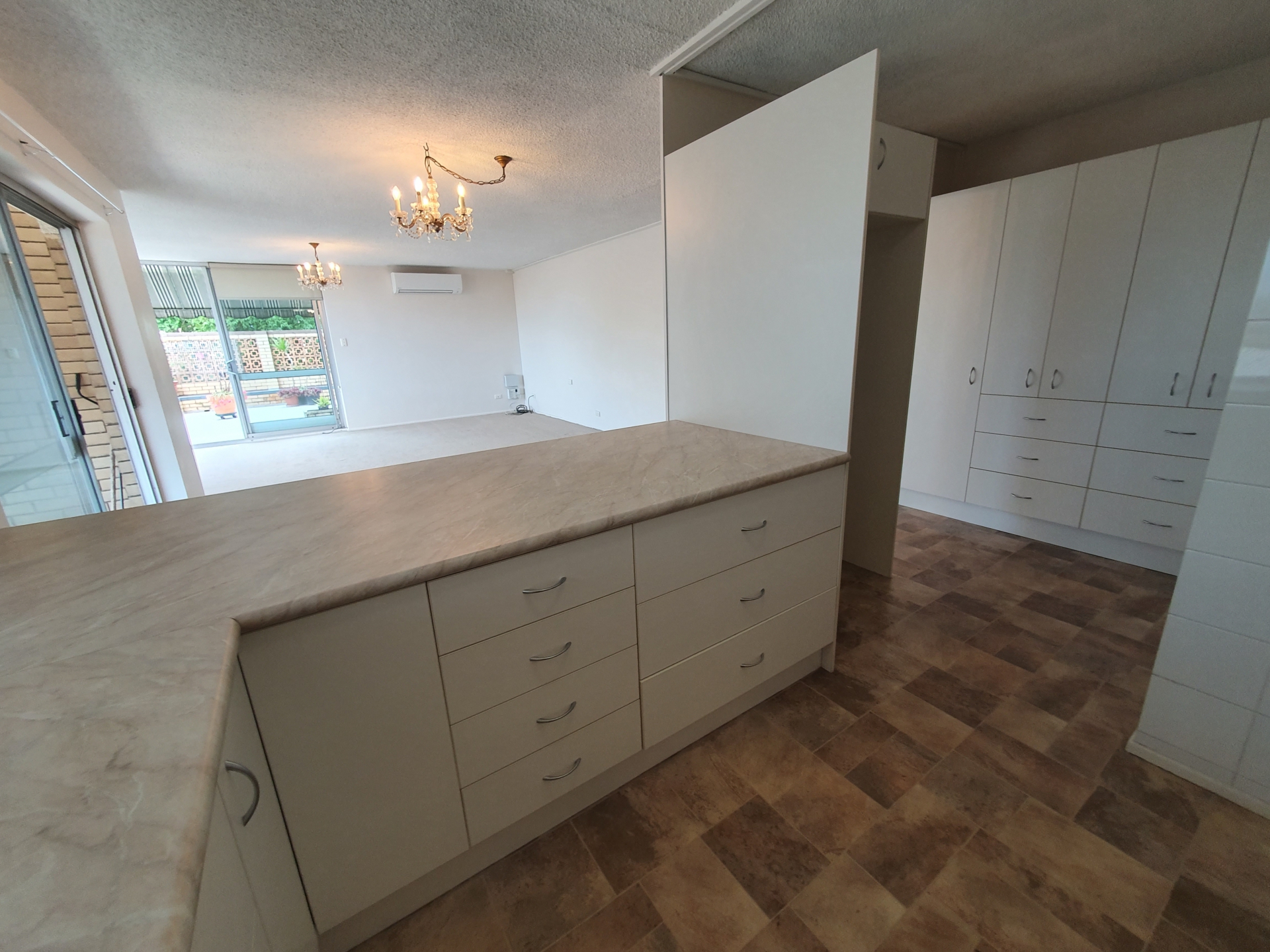 2/1 Rossiter Parade, HAMILTON