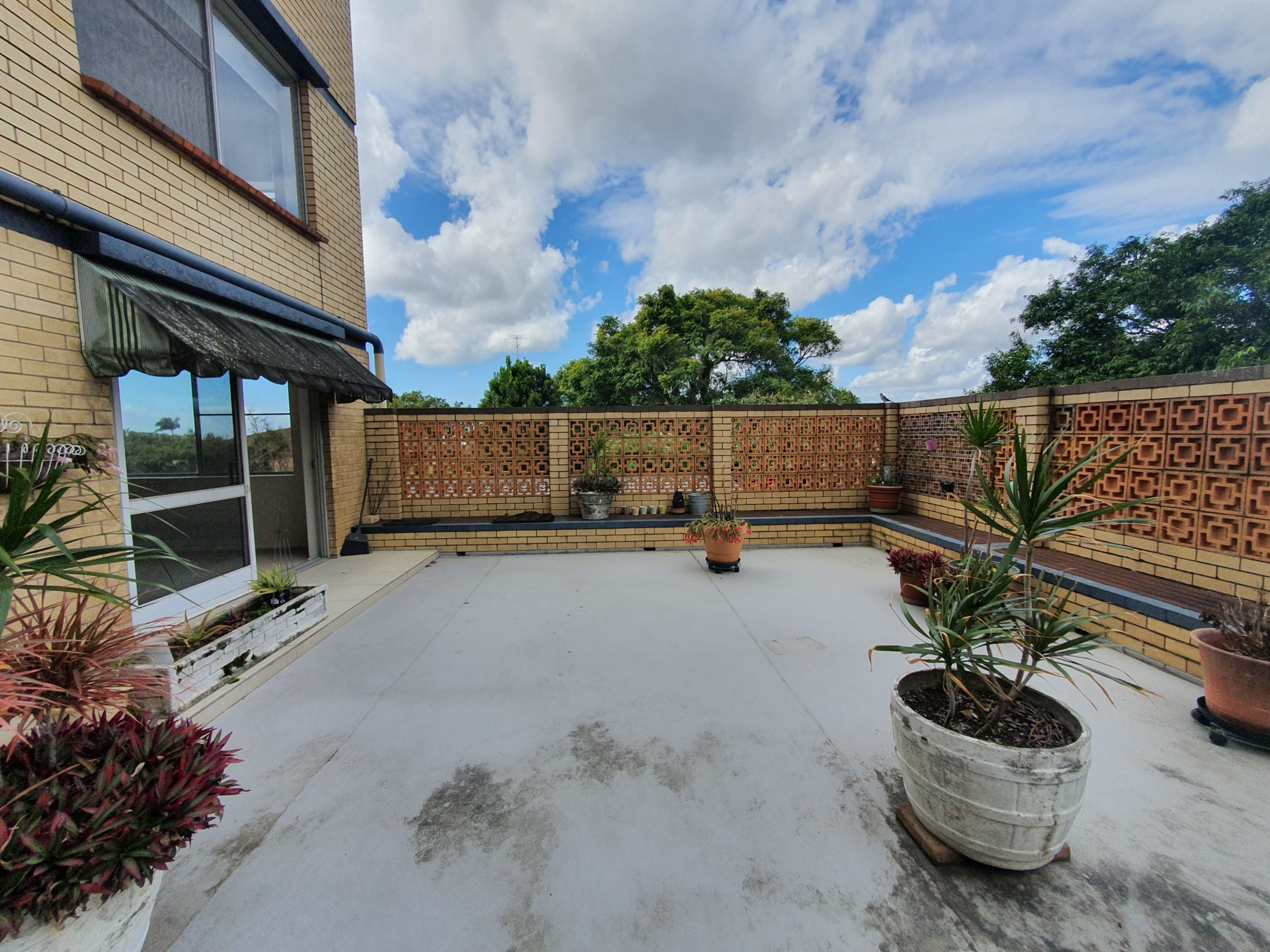 2/1 Rossiter Parade, HAMILTON