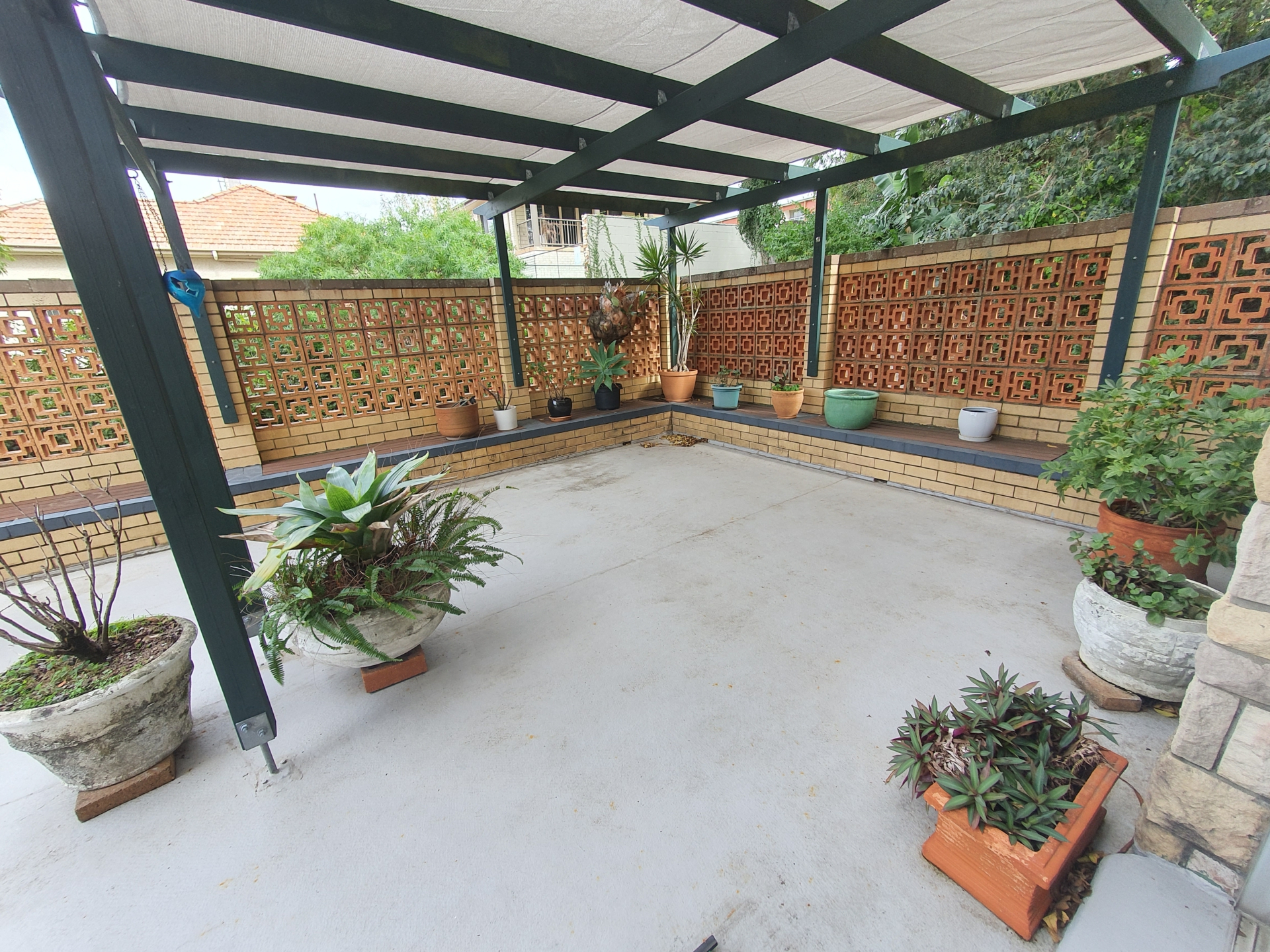 2/1 Rossiter Parade, HAMILTON