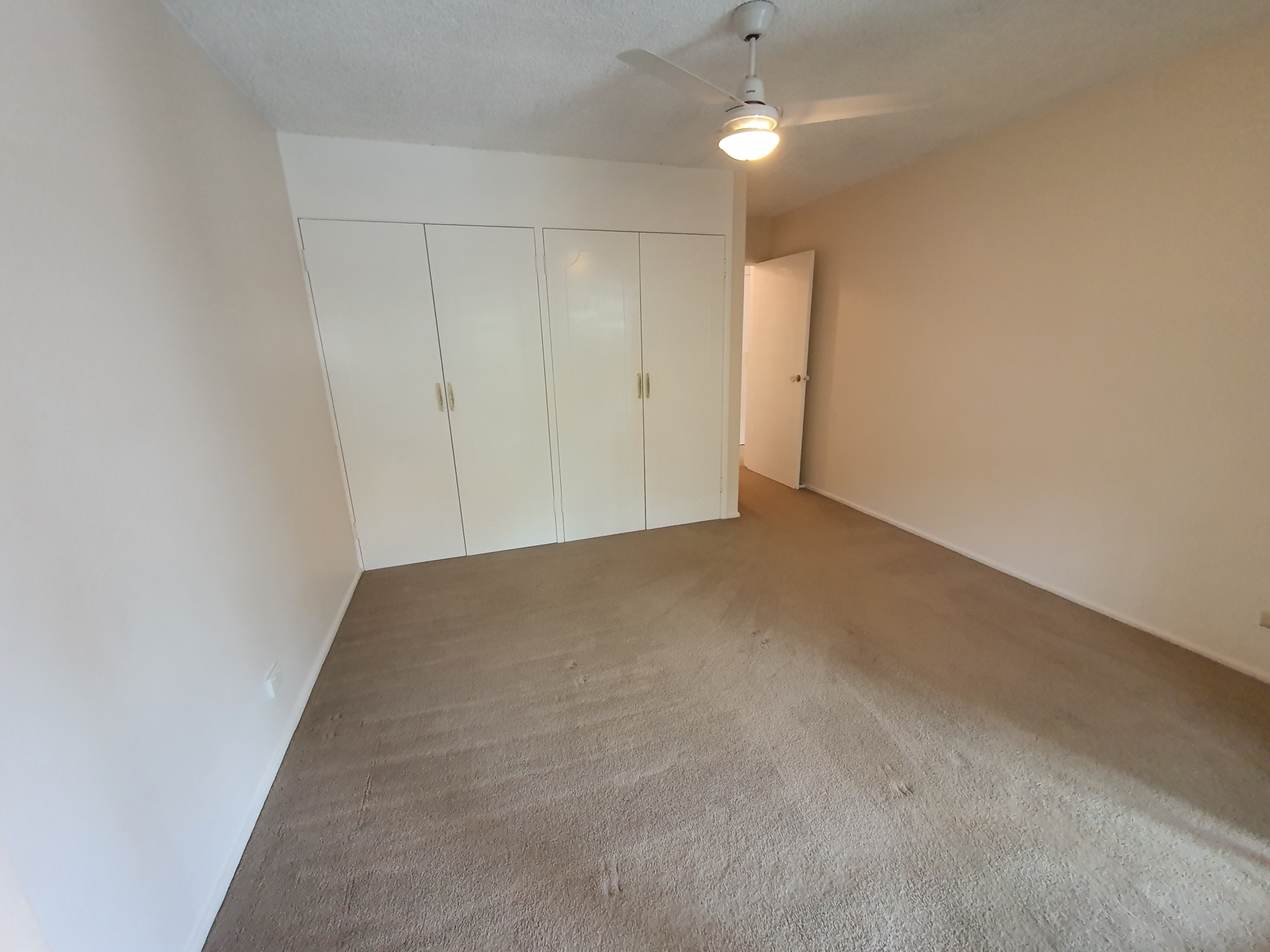 2/1 Rossiter Parade, HAMILTON