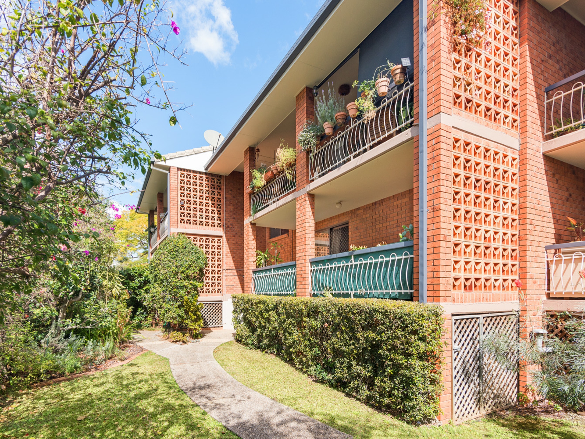 2/38 Norman Parade, Clayfield