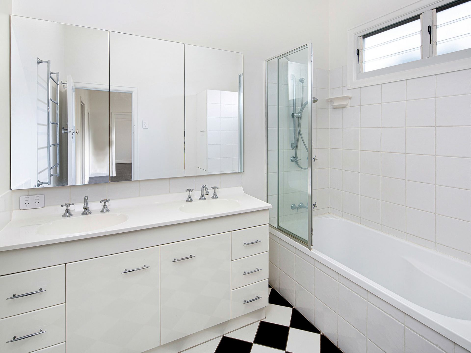 110 Oriel Road, CLAYFIELD