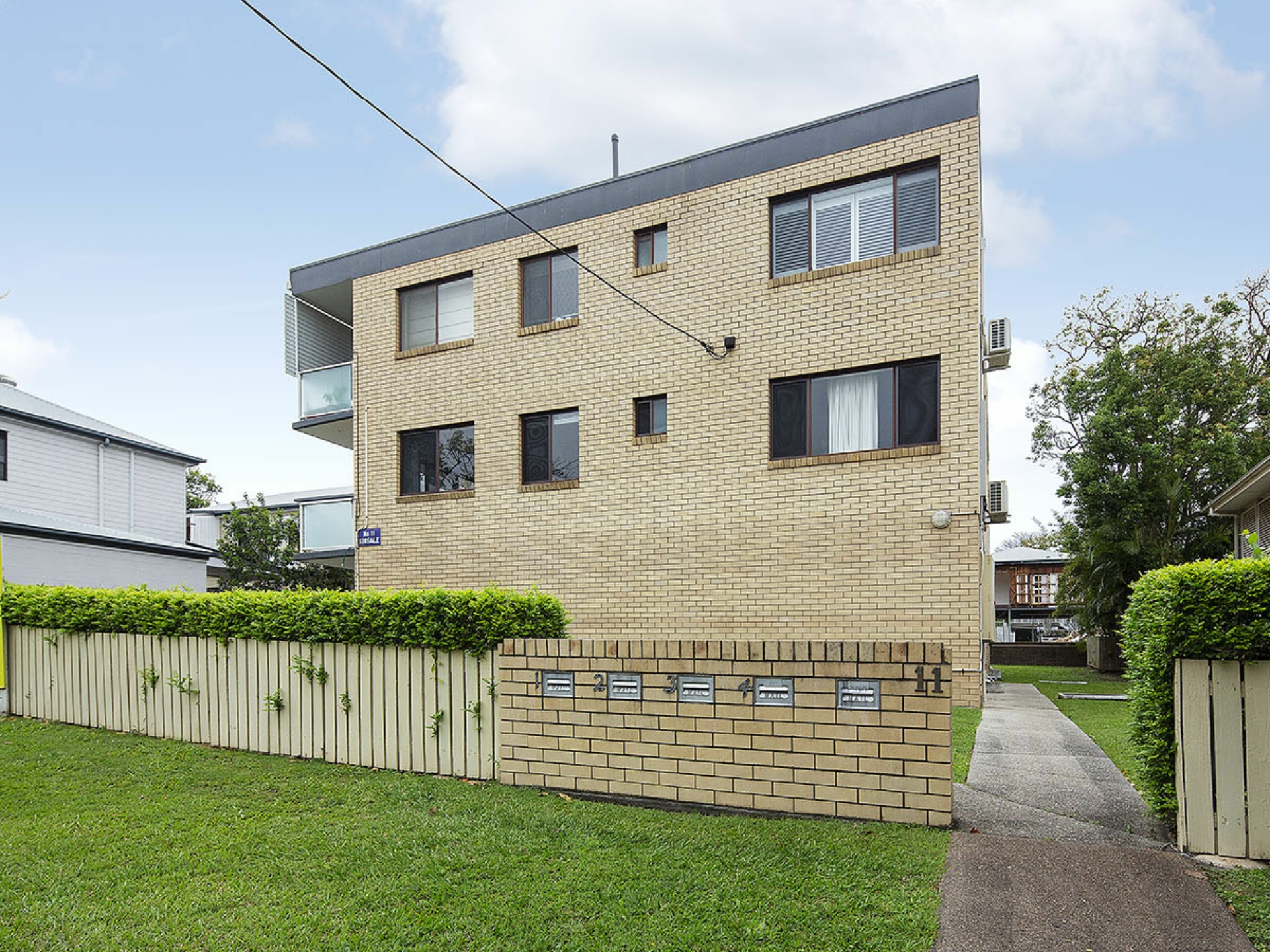 1/11 Blake Street, WOOLOOWIN