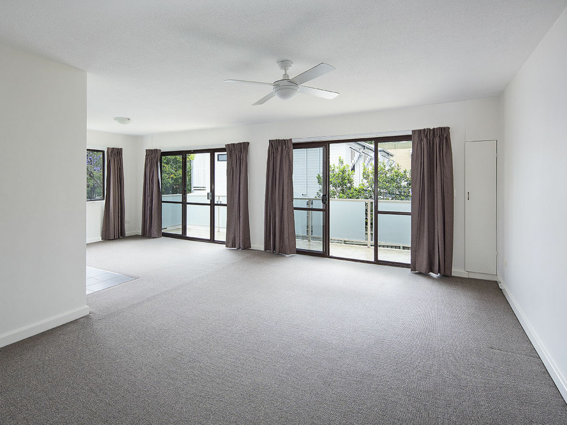 1/11 Blake Street, WOOLOOWIN