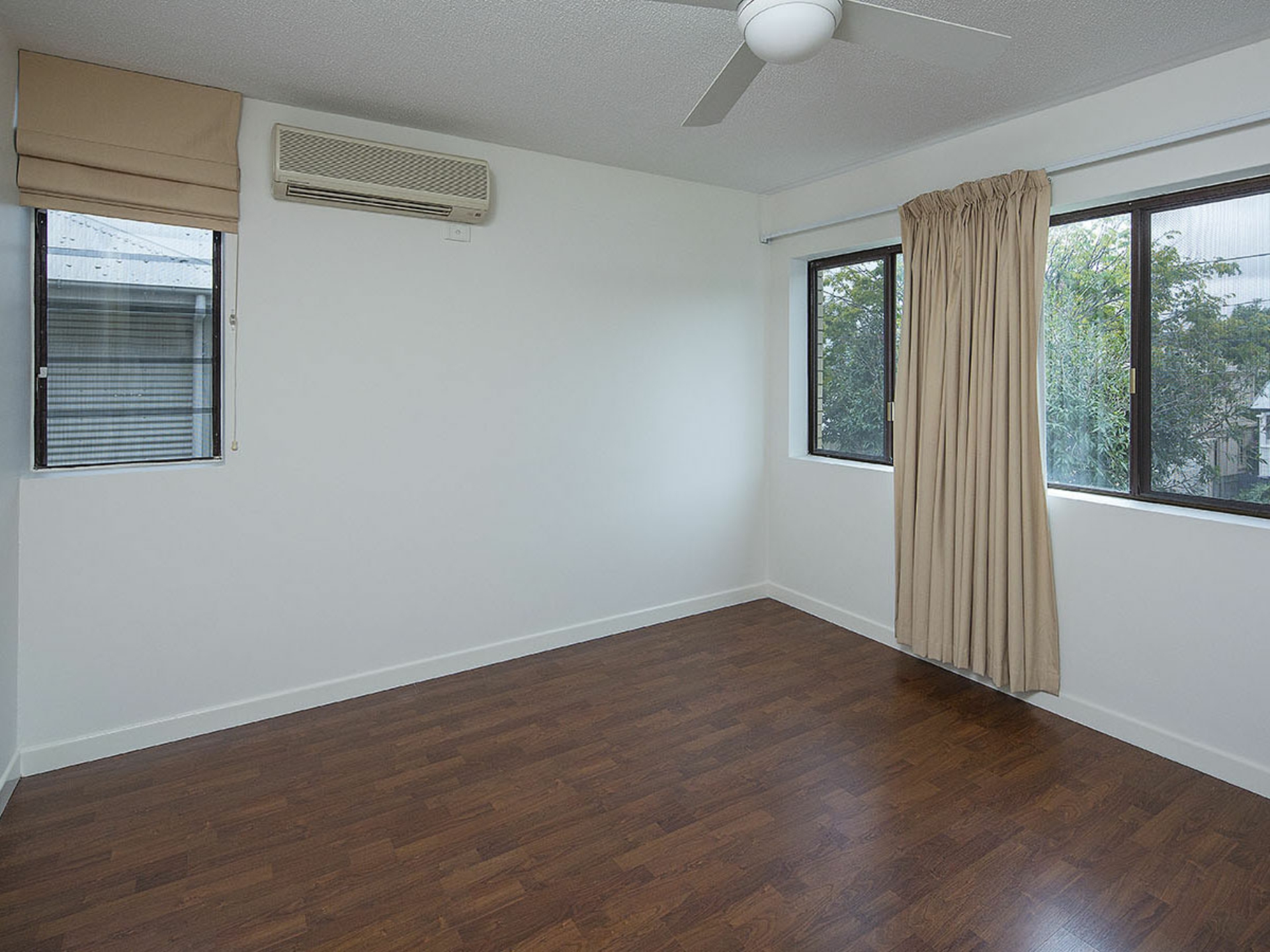 1/11 Blake Street, WOOLOOWIN