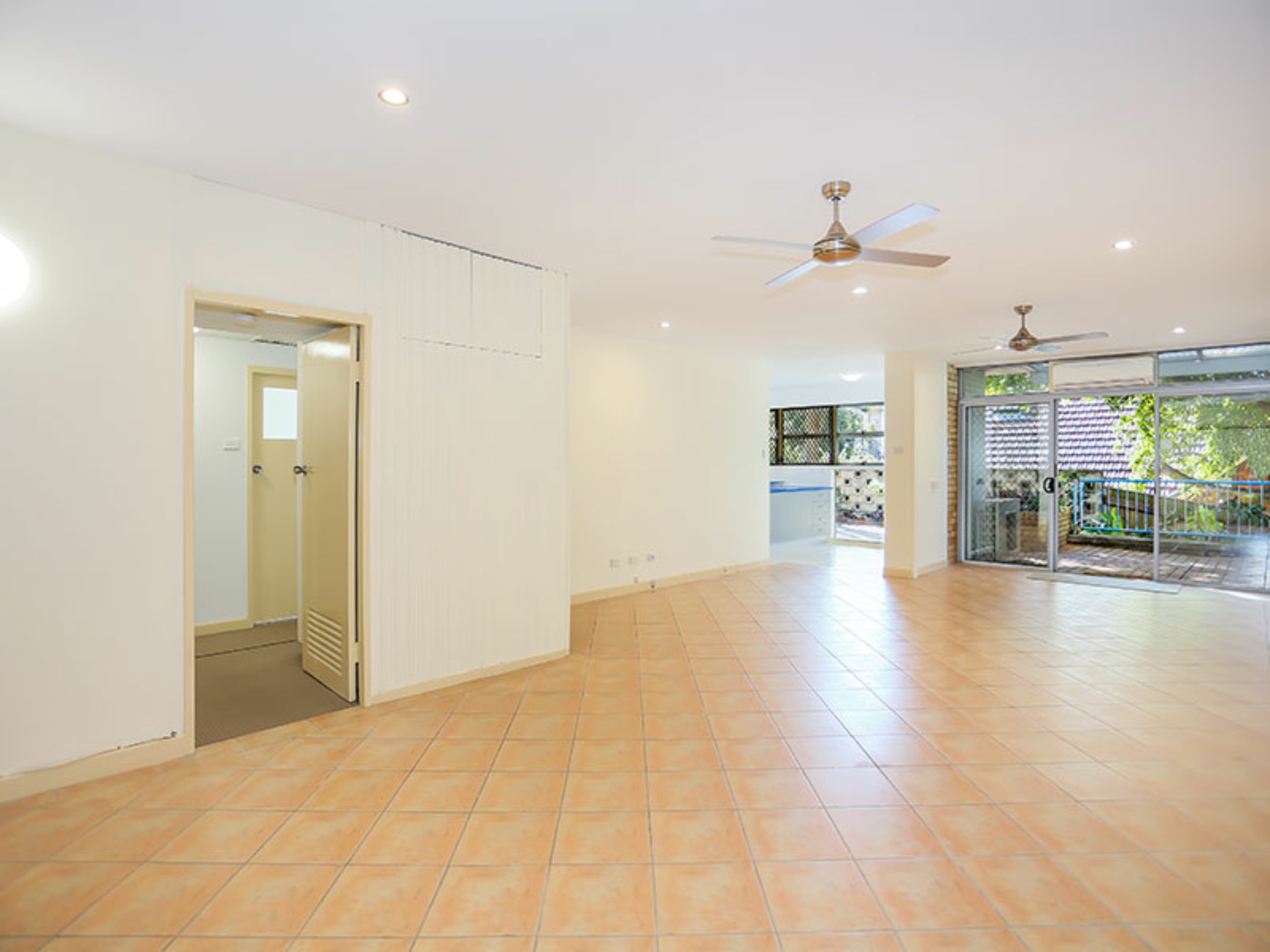 GA/11 Hillside Crescent, HAMILTON