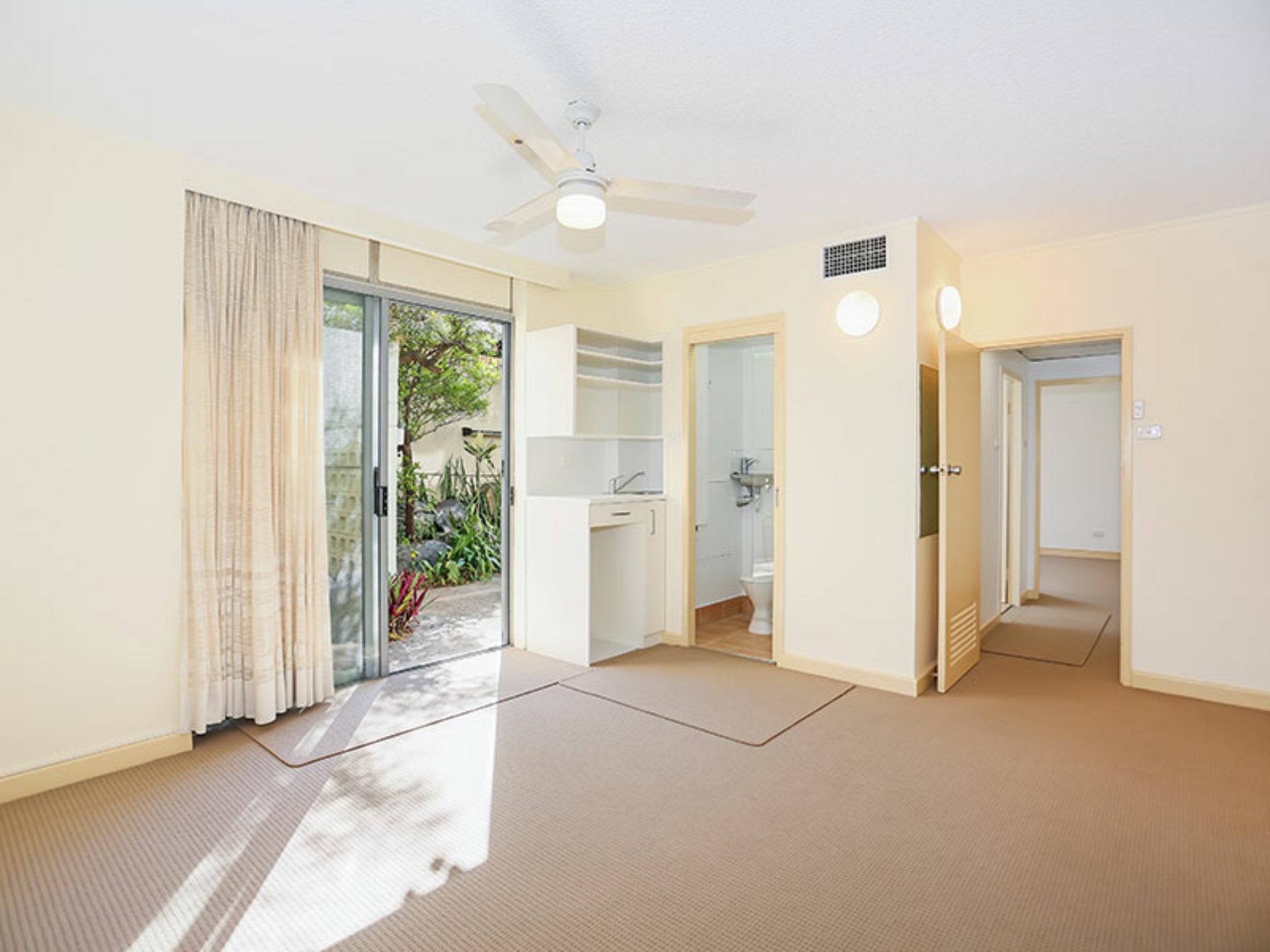 GA/11 Hillside Crescent, HAMILTON