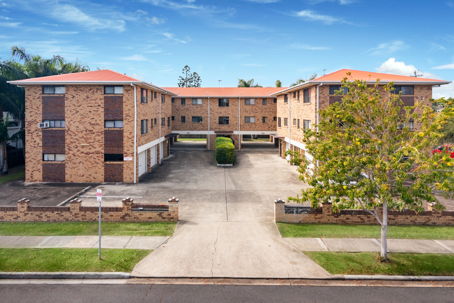 8/5 Silva Street, Ascot