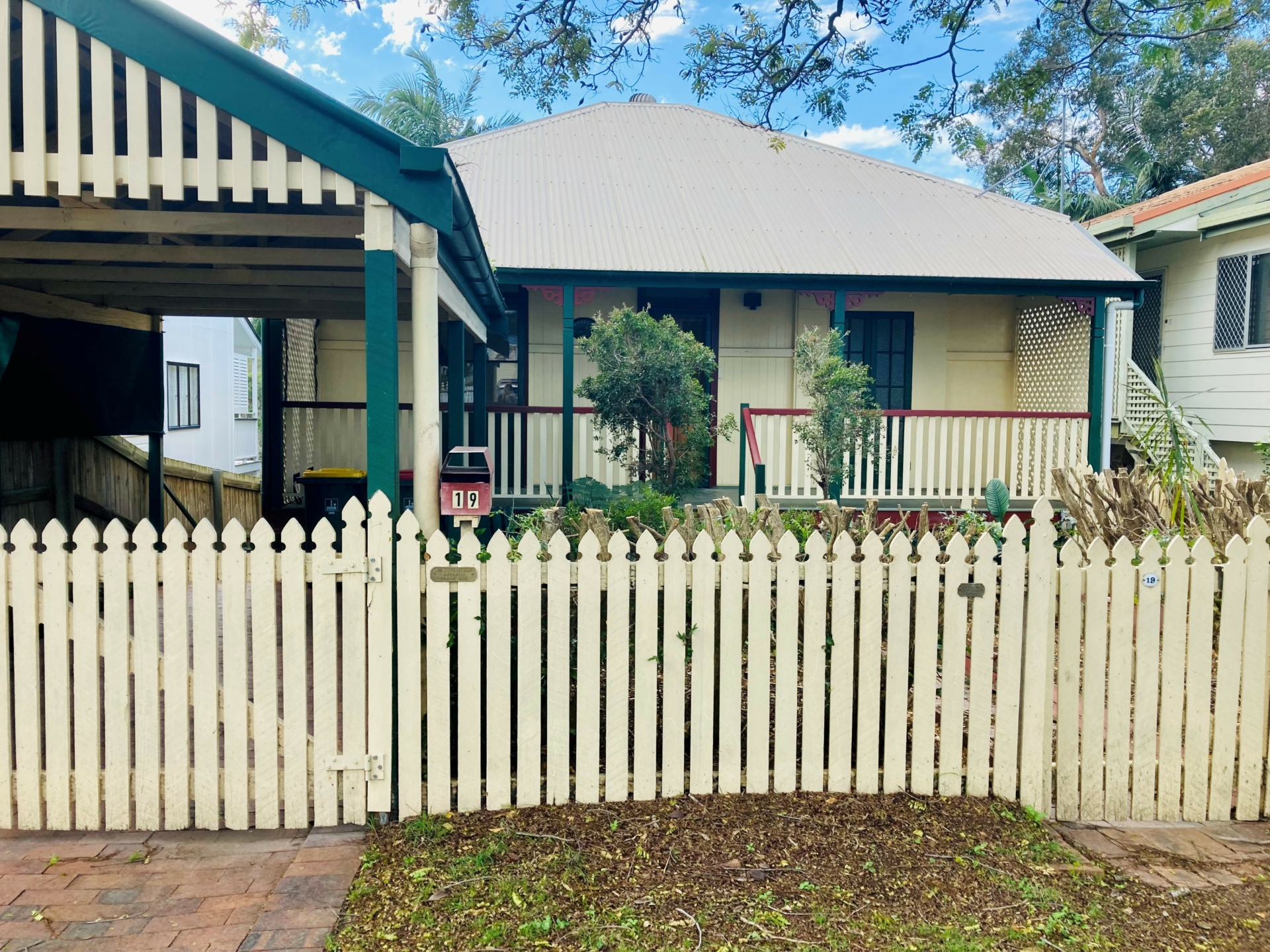 19 Howie Street, CLAYFIELD