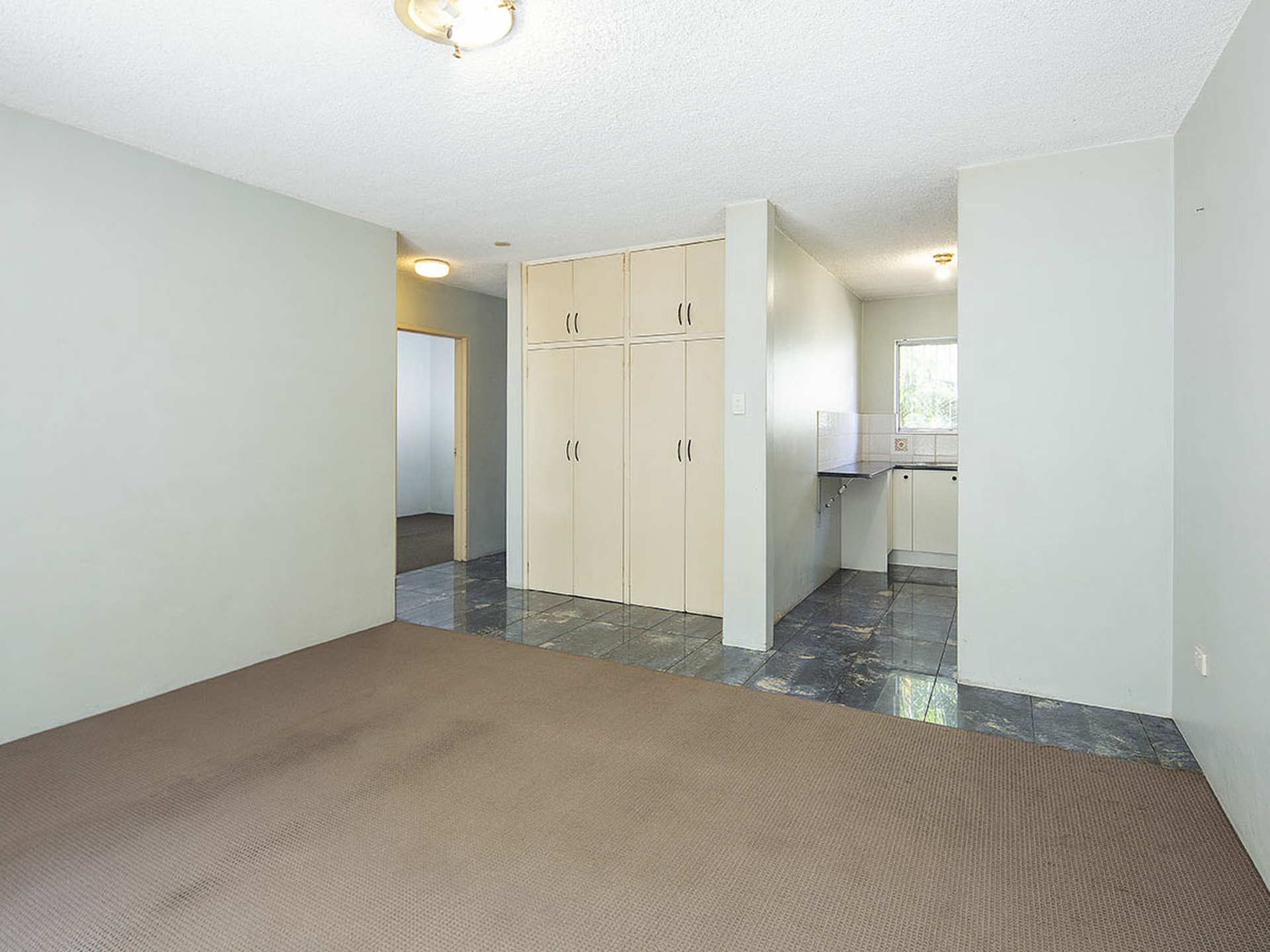 2/546 Sandgate Road, CLAYFIELD