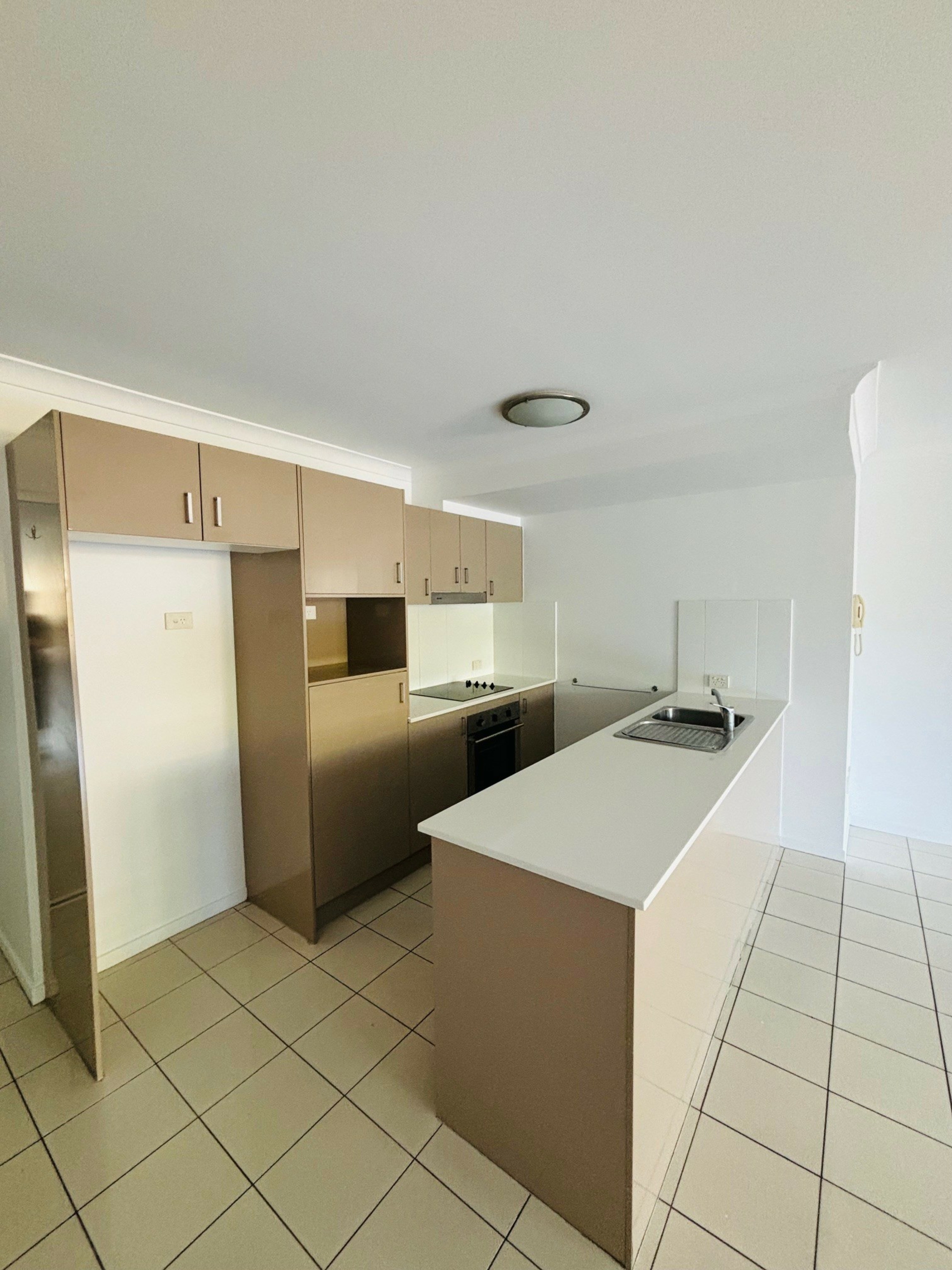 9/8 Catherine Street, WOOLLOONGABBA
